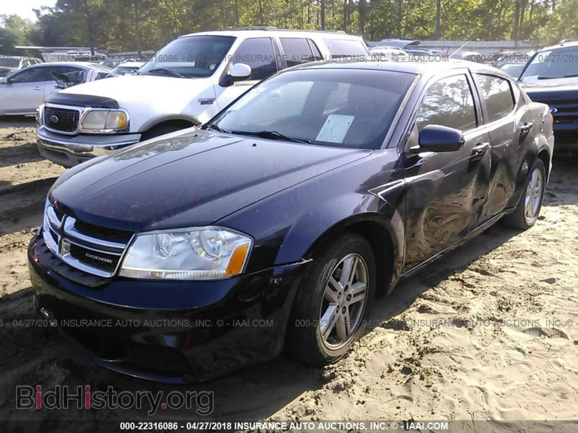 2011 Dodge Avenger - VIN: 1B3BD1FB2BN595694 - Фото 2