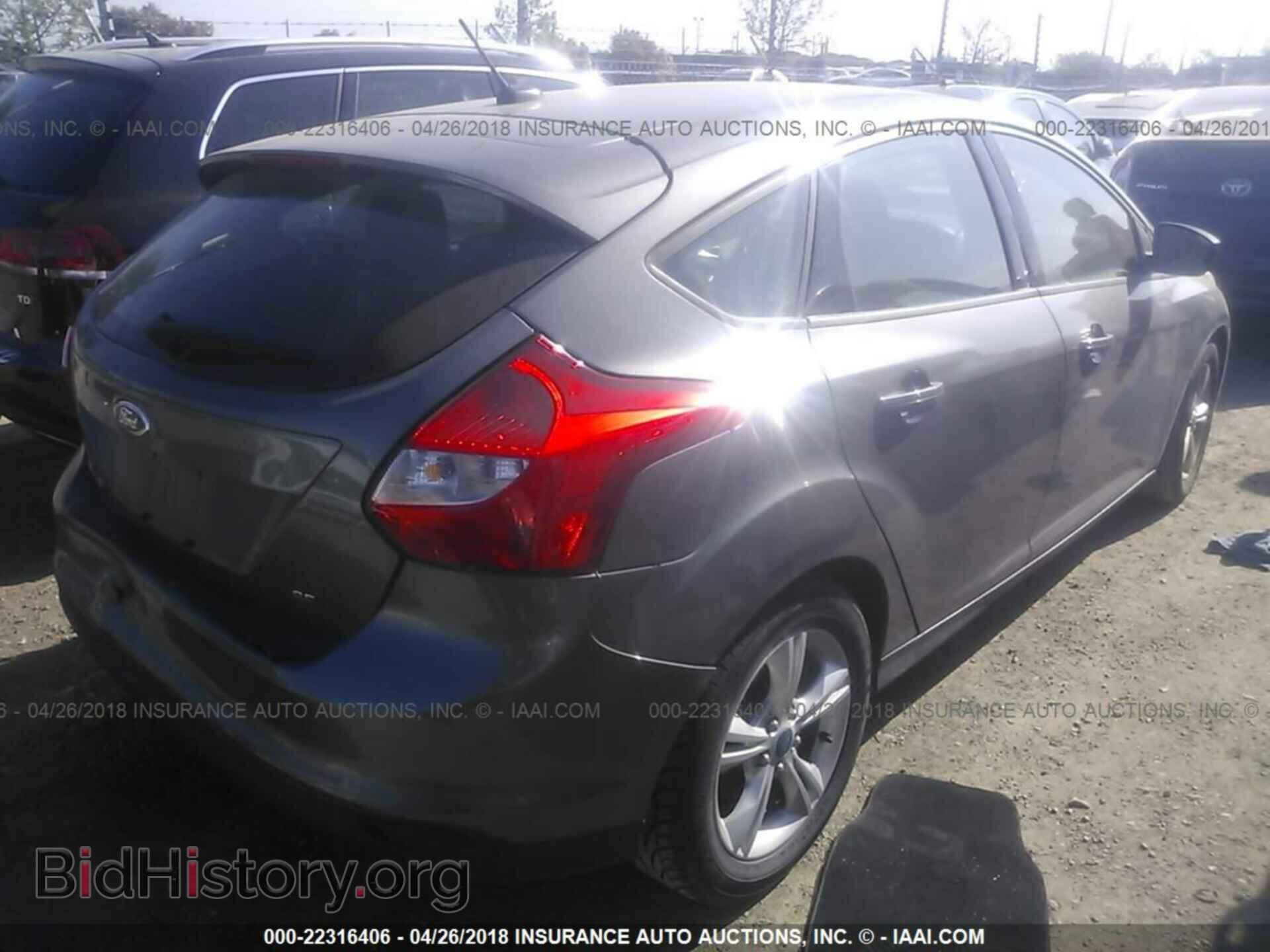 2012 Ford Focus - VIN: 1FAHP3K22CL452670 - Photo 4