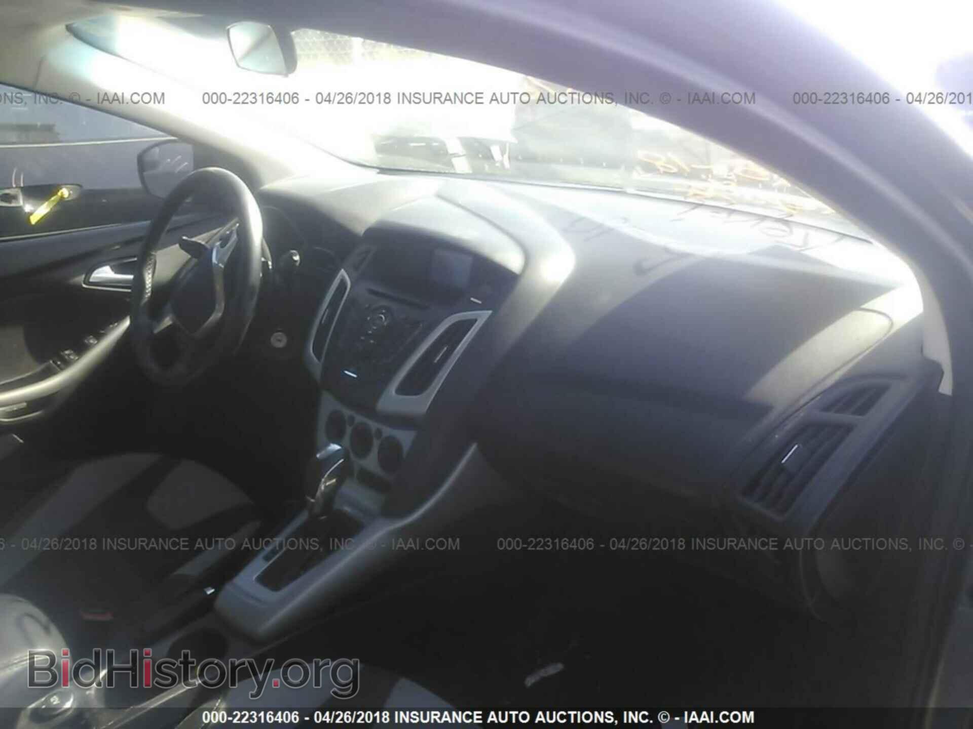 2012 Ford Focus - VIN: 1FAHP3K22CL452670 - Photo 5