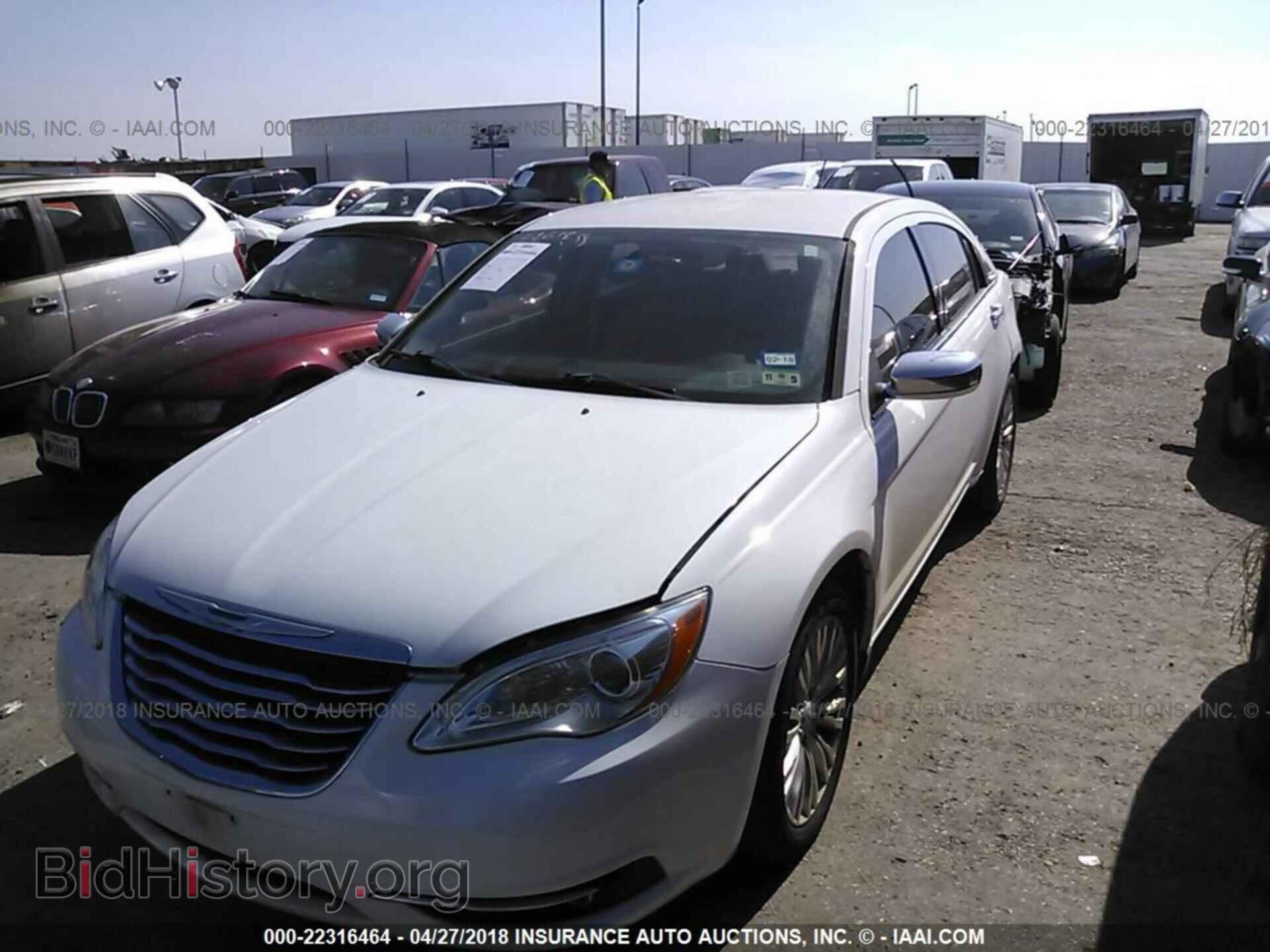 2011 Chrysler 200 - VIN: 1C3BC2FG0BN549210 - Photo 2