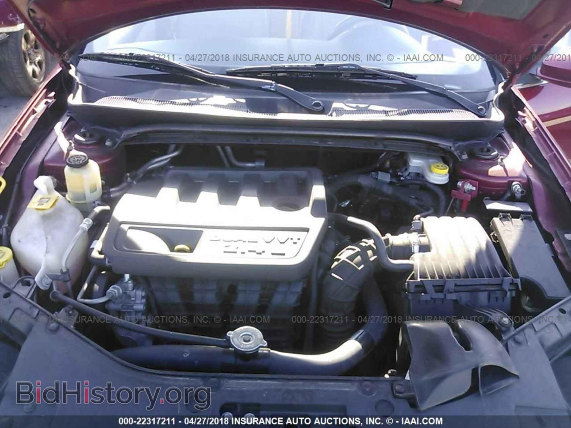 2013 Chrysler 200 - VIN: 1C3CCBBB9DN696336 - Фото 10