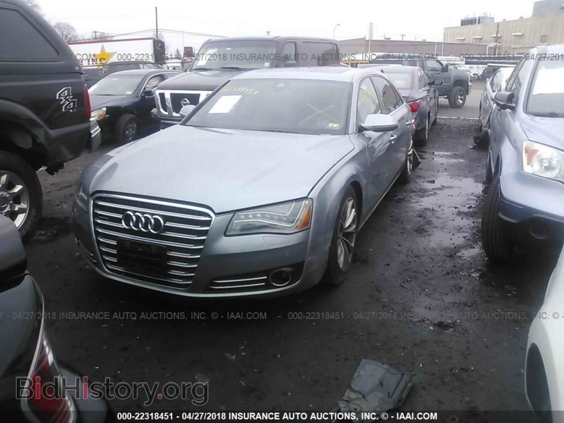2012 Audi A8 - VIN: WAURVAFD4CN014786 - Фото 2