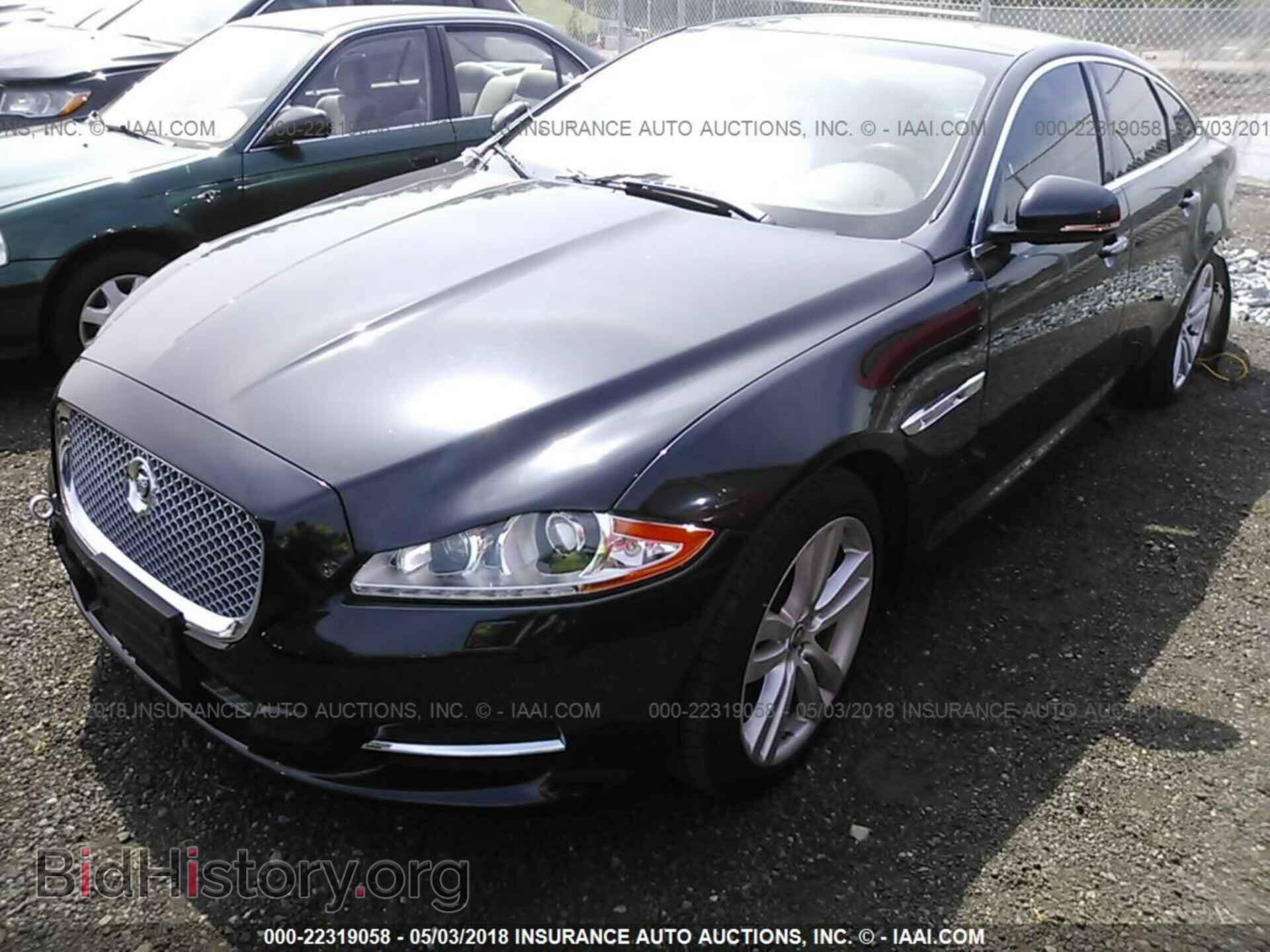 2012 Jaguar Xj - VIN: SAJWA1CB4CLV28641 - Фото 2