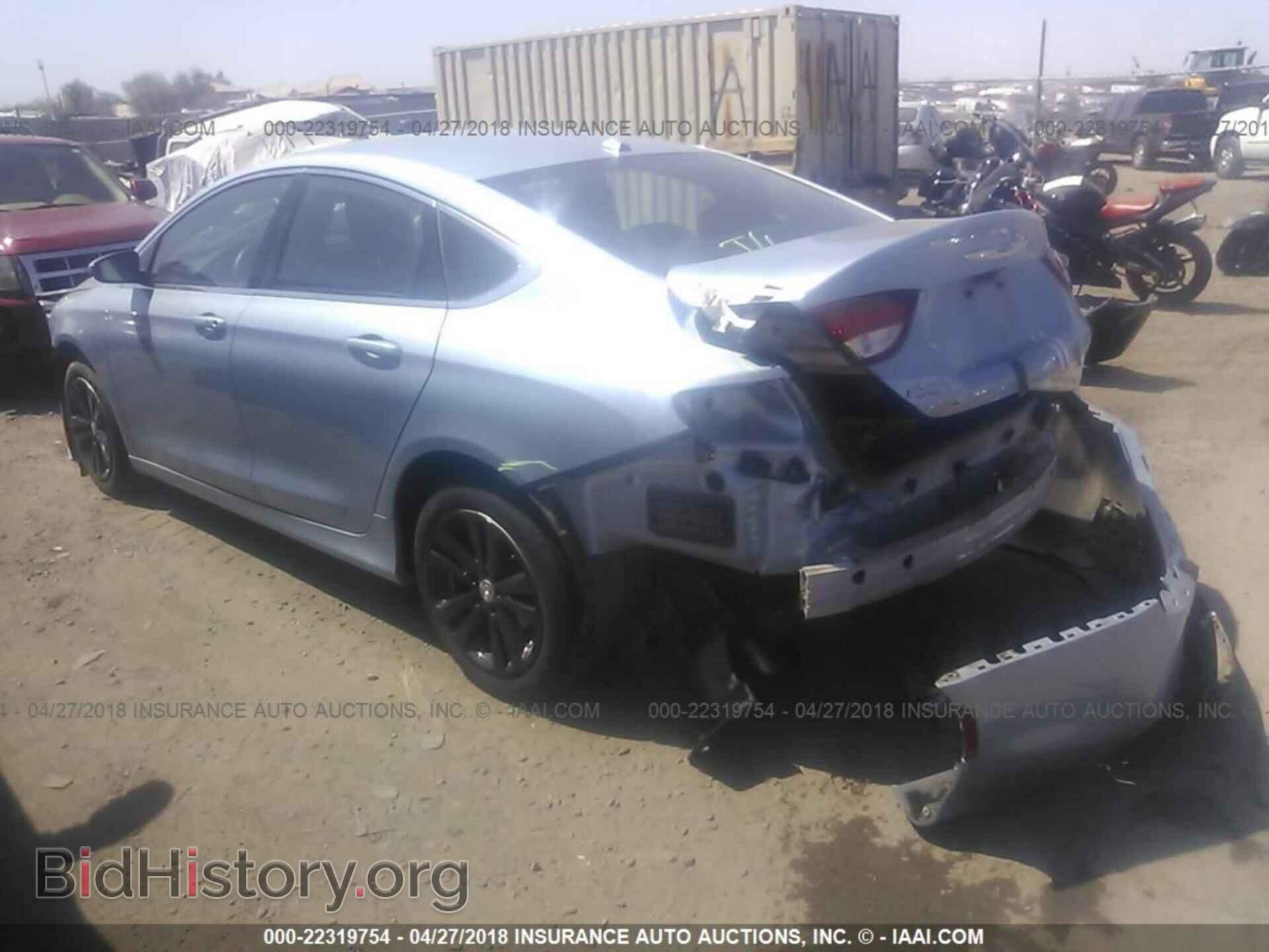 2015 Chrysler 200 - VIN: 1C3CCCAB3FN708166 - Photo 3