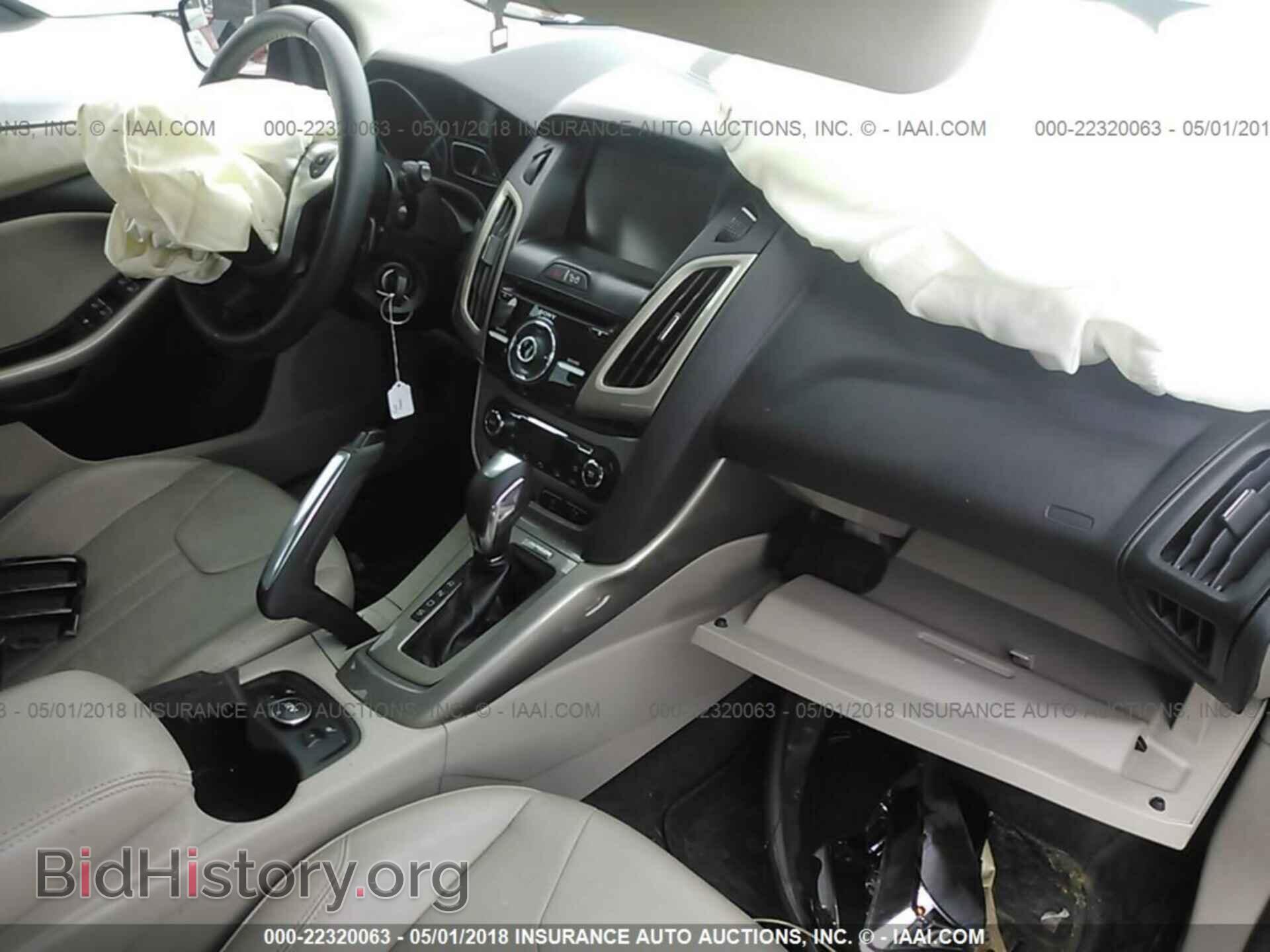 2012 Ford Focus - VIN: 1FAHP3M27CL366929 - Photo 5
