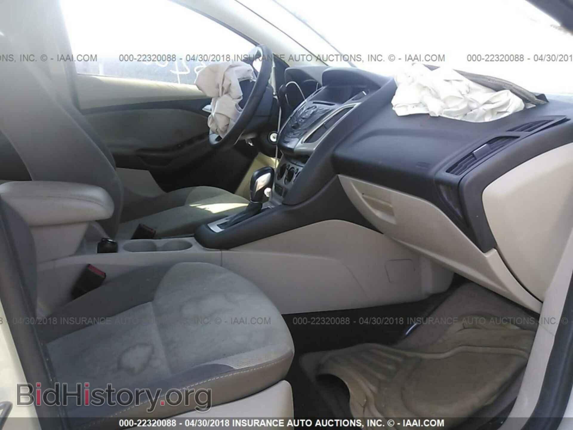2014 Ford Focus - VIN: 1FADP3F22EL287652 - Photo 5