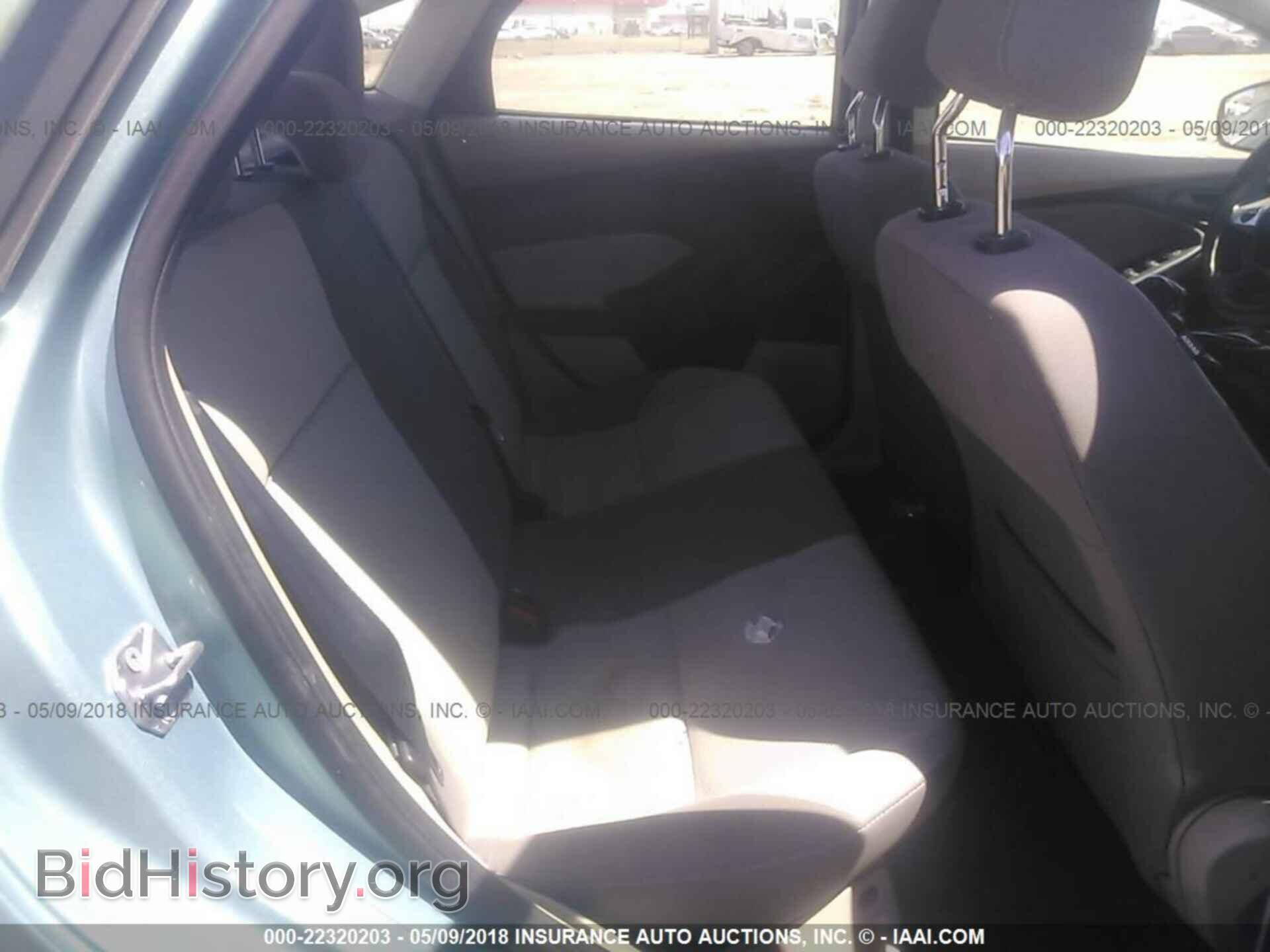 2012 Ford Focus - VIN: 1FAHP3F26CL285207 - Photo 8