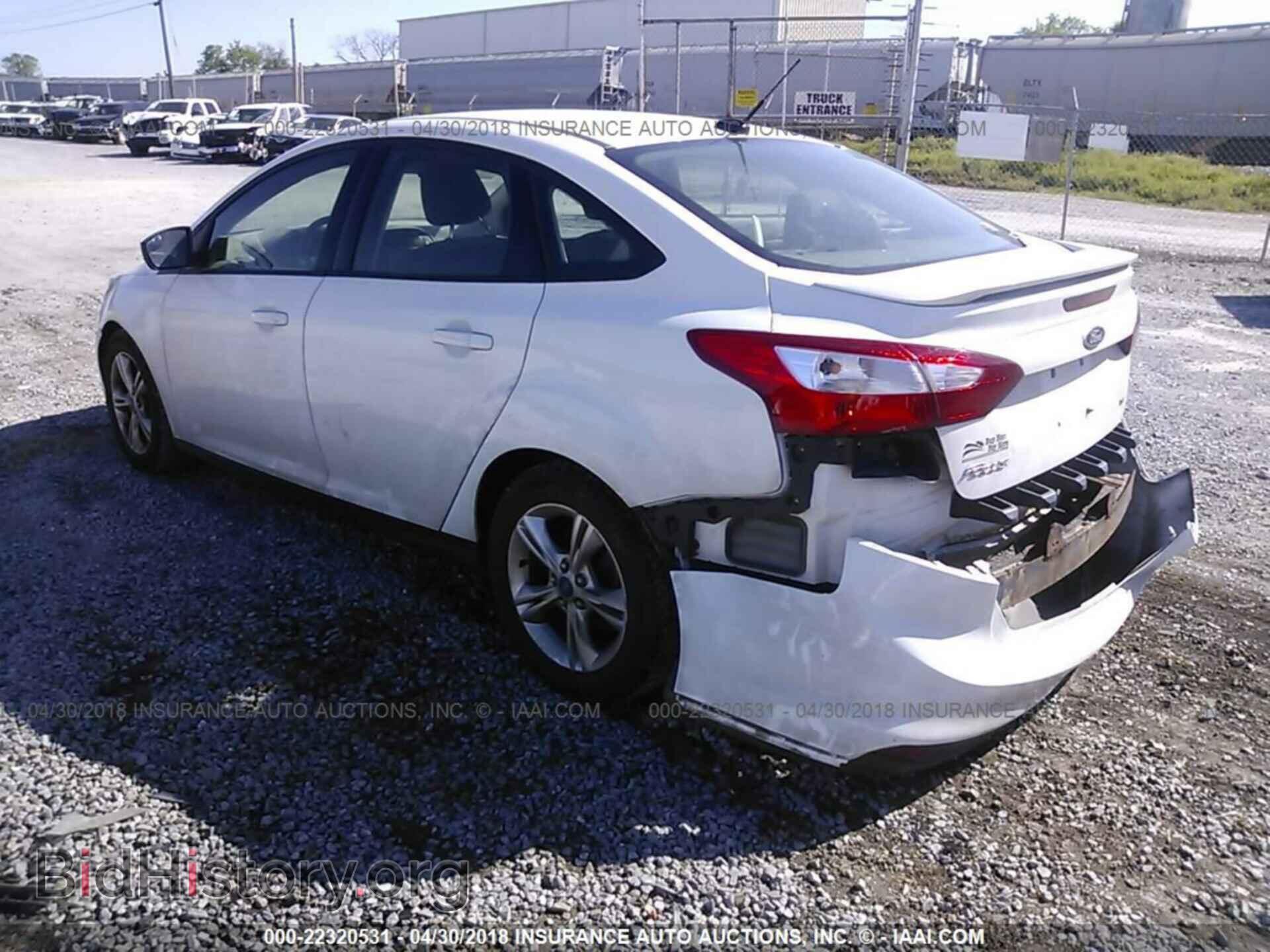 2012 Ford Focus - VIN: 1FAHP3F29CL209884 - Photo 3