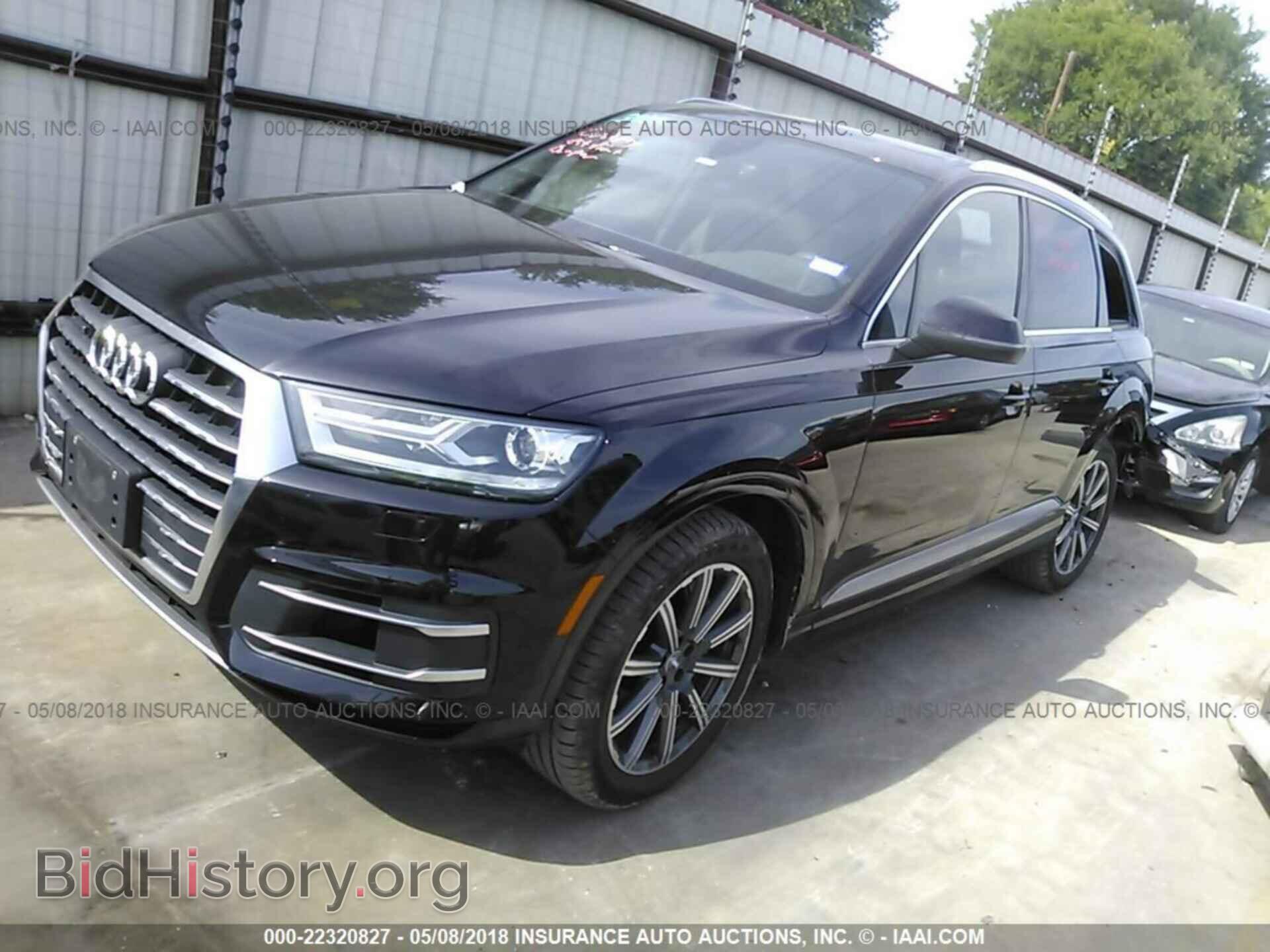 2017 Audi Q7 - VIN: WA1AAAF76HD005570 - Фото 2
