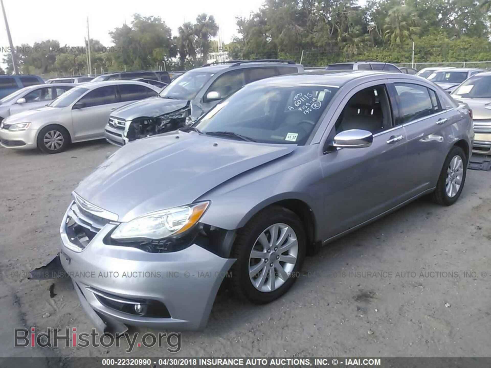 2013 Chrysler 200 - VIN: 1C3CCBCG4DN575109 - Photo 2