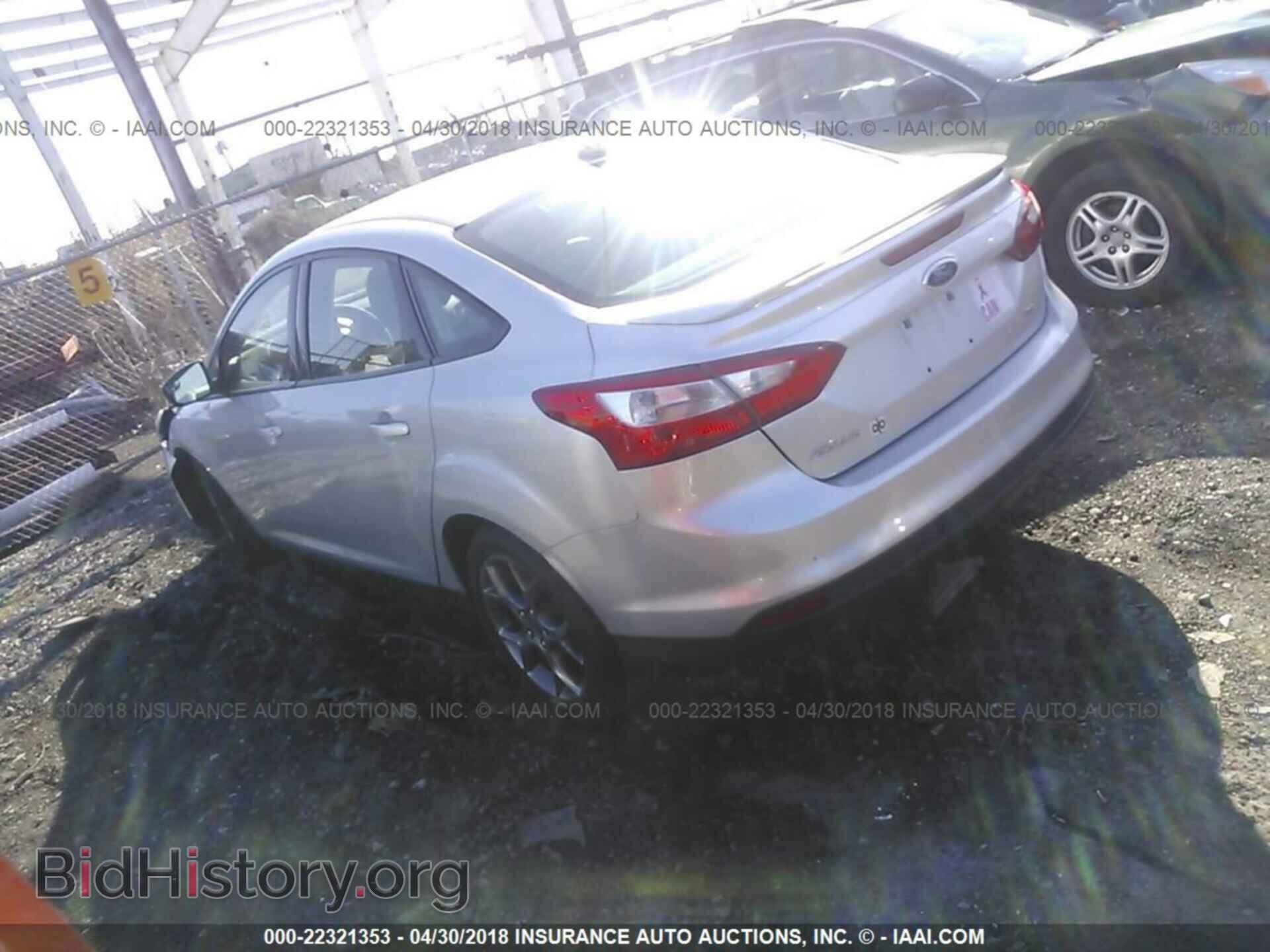 2013 Ford Focus - VIN: 1FADP3F21DL286605 - Фото 3