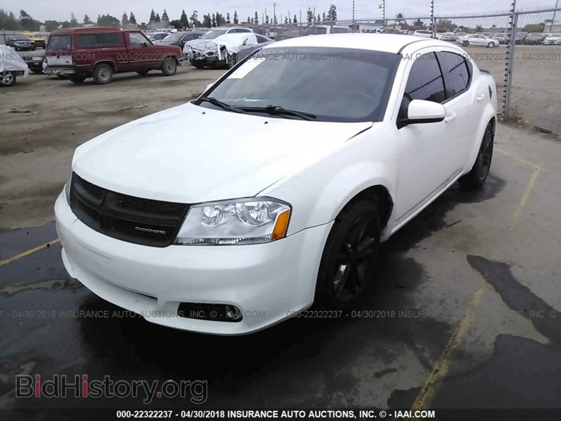 2011 Dodge Avenger - VIN: 1B3BD1FG1BN510419 - Фото 2
