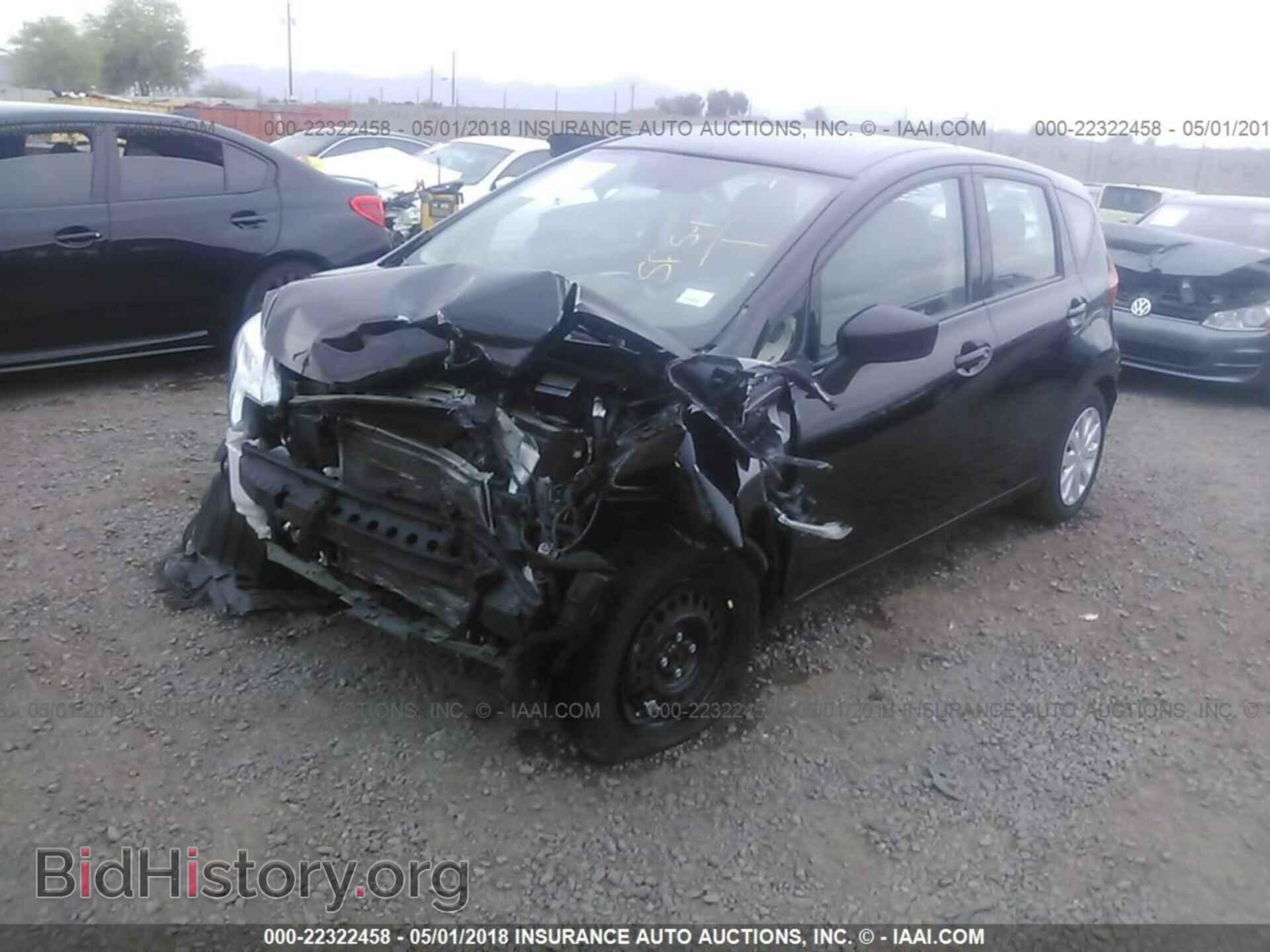 2016 Nissan Versa note - VIN: 3N1CE2CP9GL356532 - Фото 2