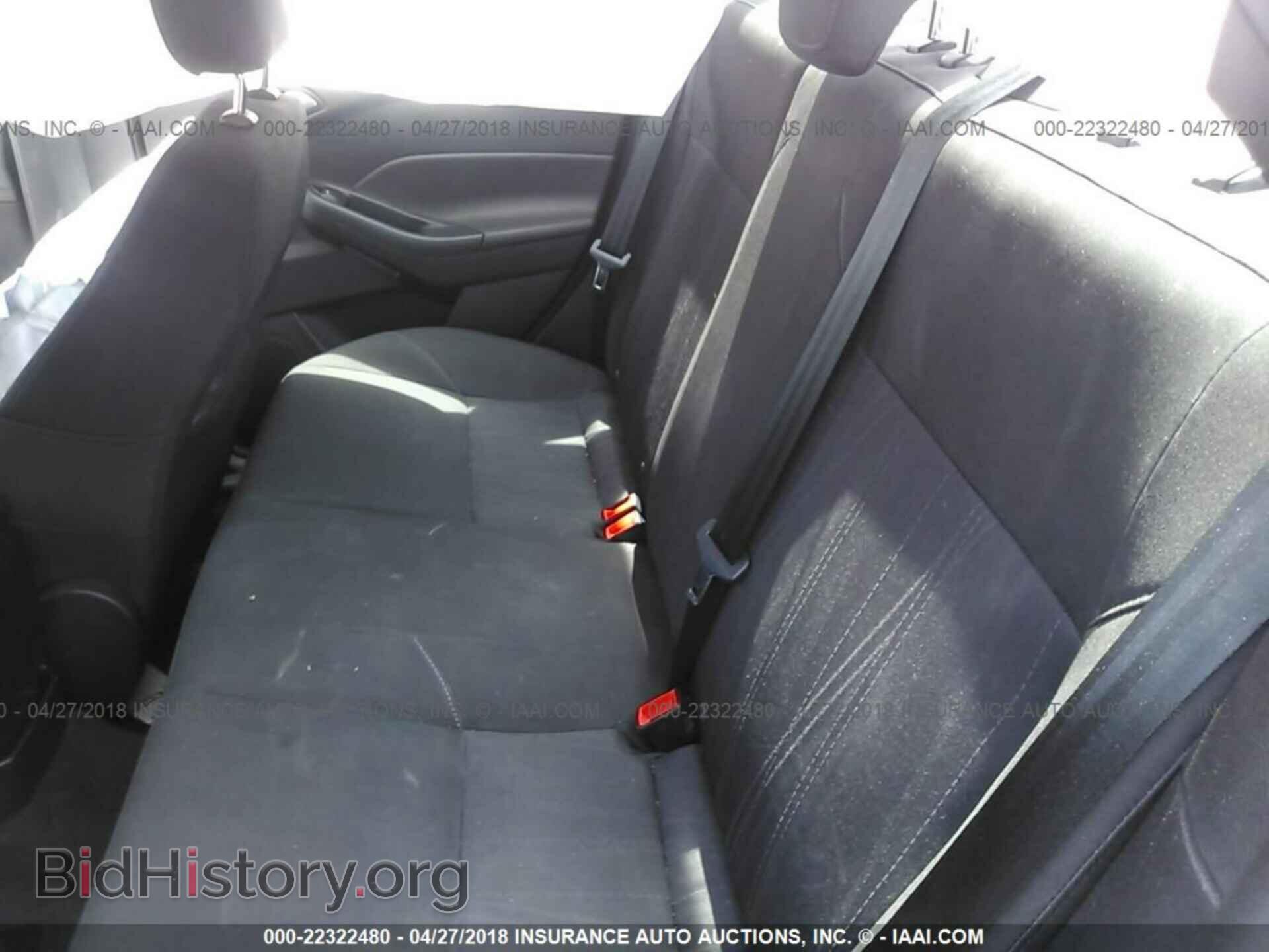 2016 Ford Focus - VIN: 1FADP3F29GL242663 - Photo 8