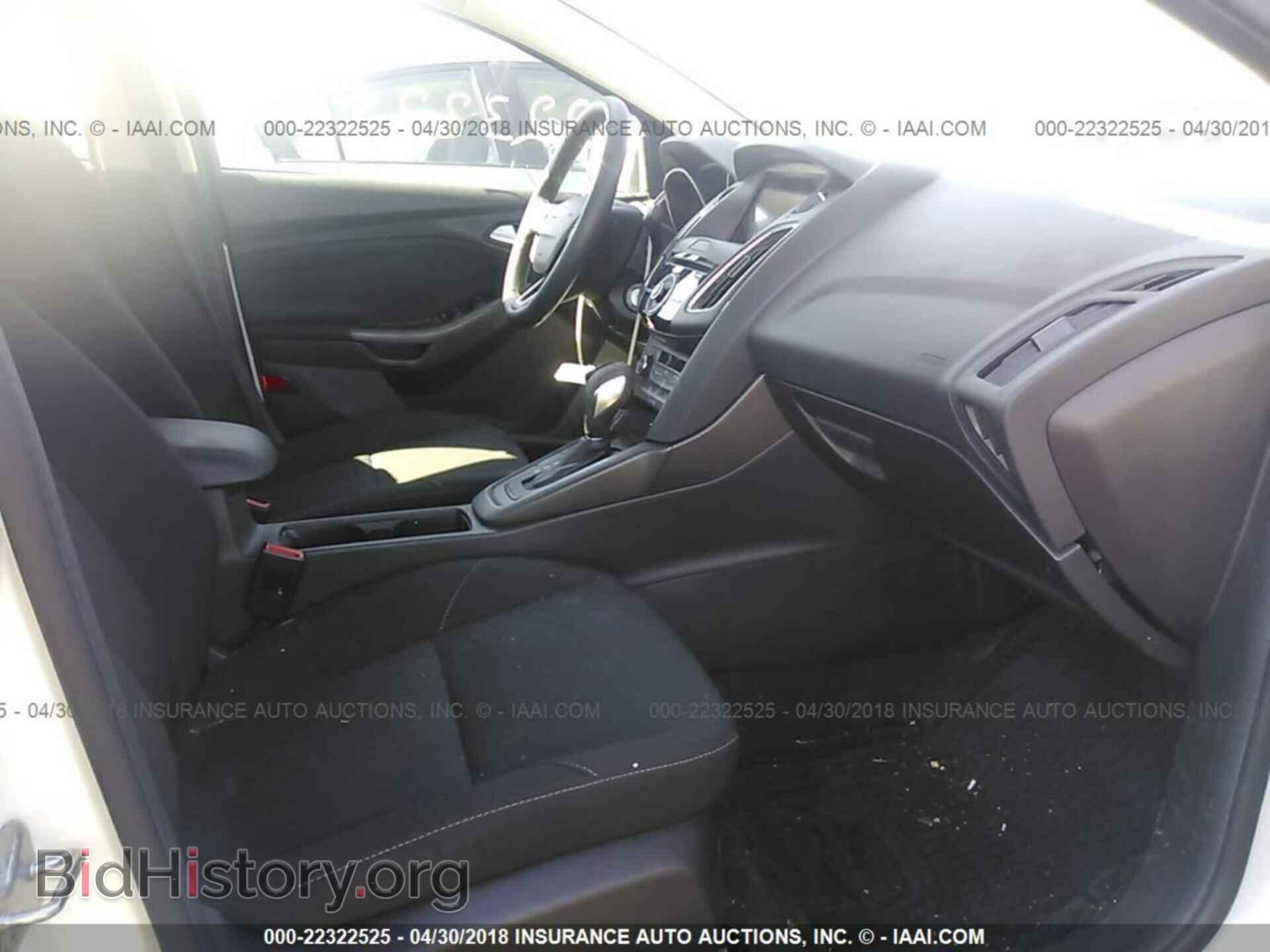 2017 Ford Focus - VIN: 1FADP3H22HL283098 - Photo 5