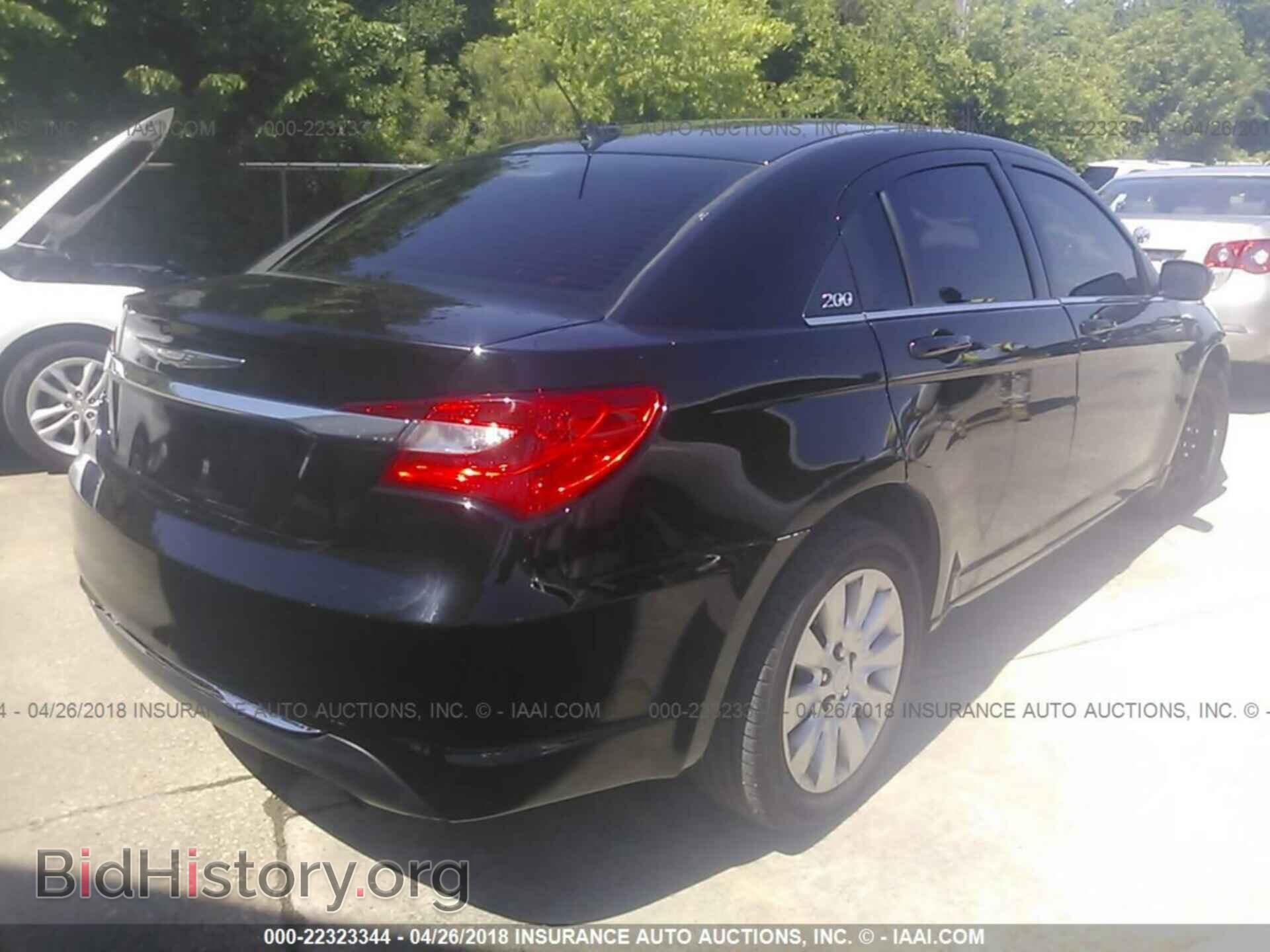 2011 Chrysler 200 - VIN: 1C3BC4FB4BN610686 - Photo 4