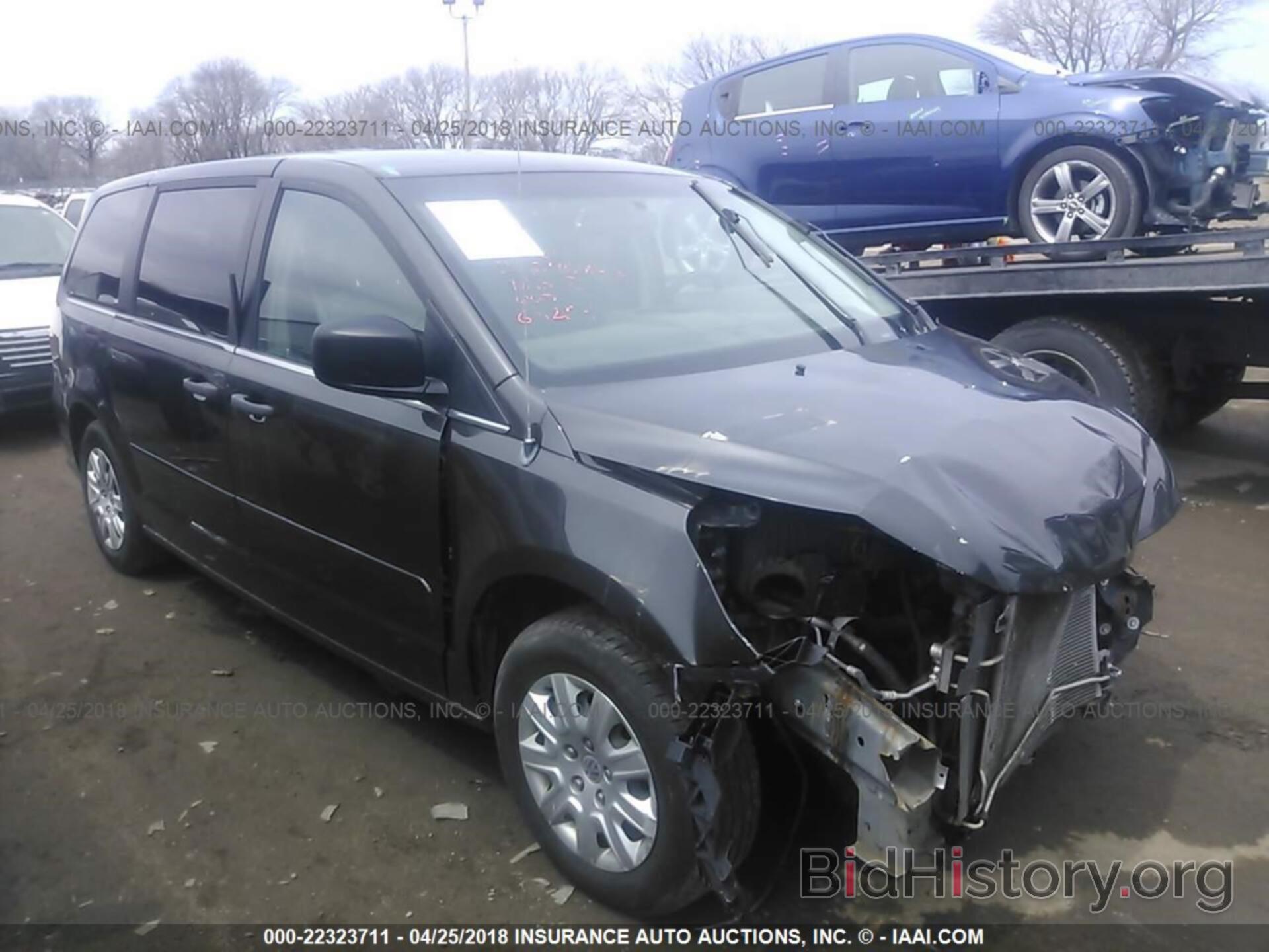 Photo 2V4RW4DG8BR717247 - Volkswagen Routan 2011