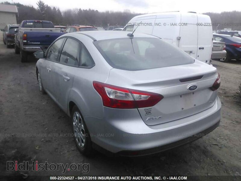 2012 Ford FOCUS (VIN 1FAHP3F24CL278935) — photo 3 of 10