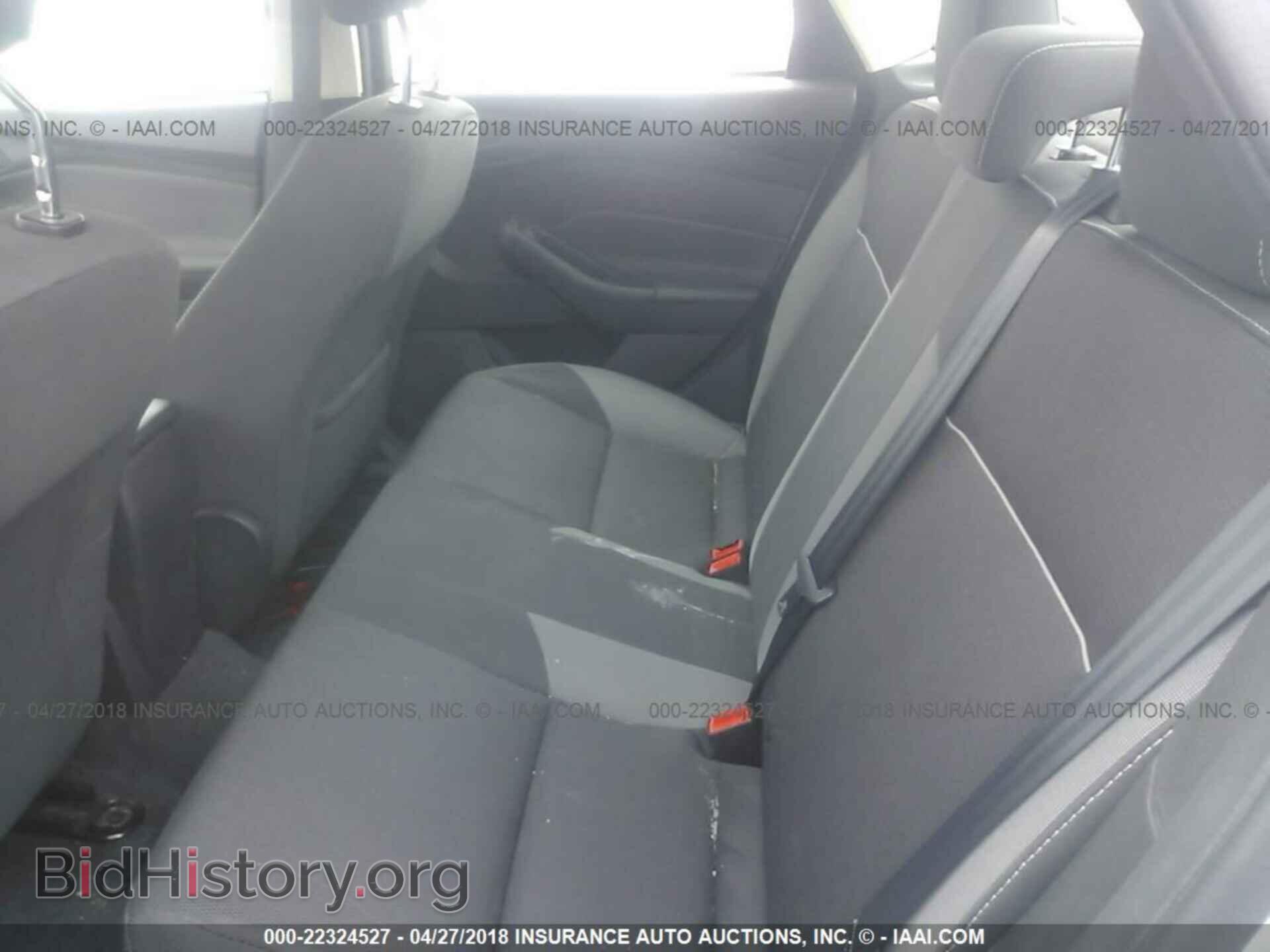 2012 Ford Focus - VIN: 1FAHP3F24CL278935 - Photo 8