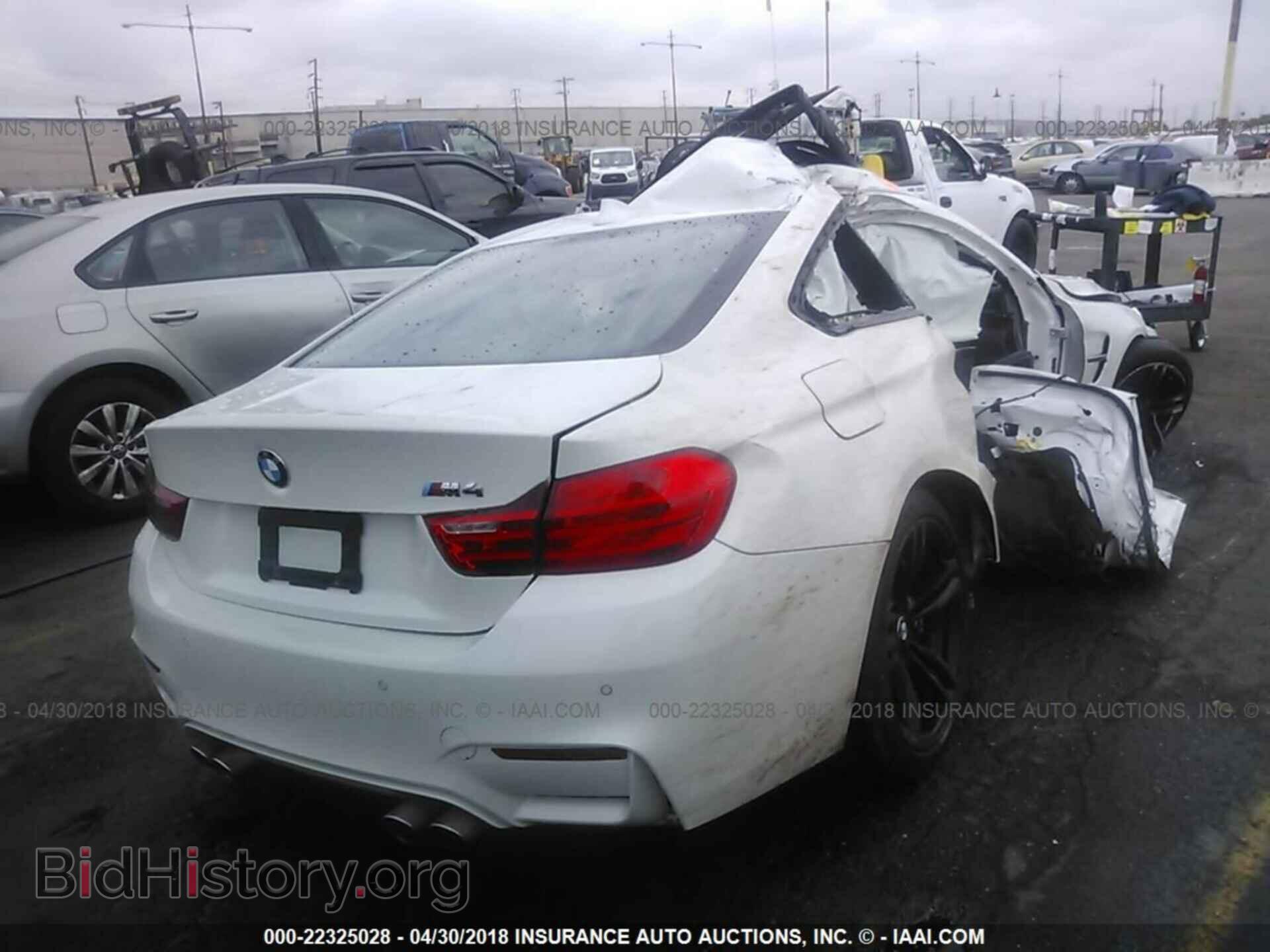 2015 Bmw M4 - VIN: WBS3R9C55FK332262 - Фото 4