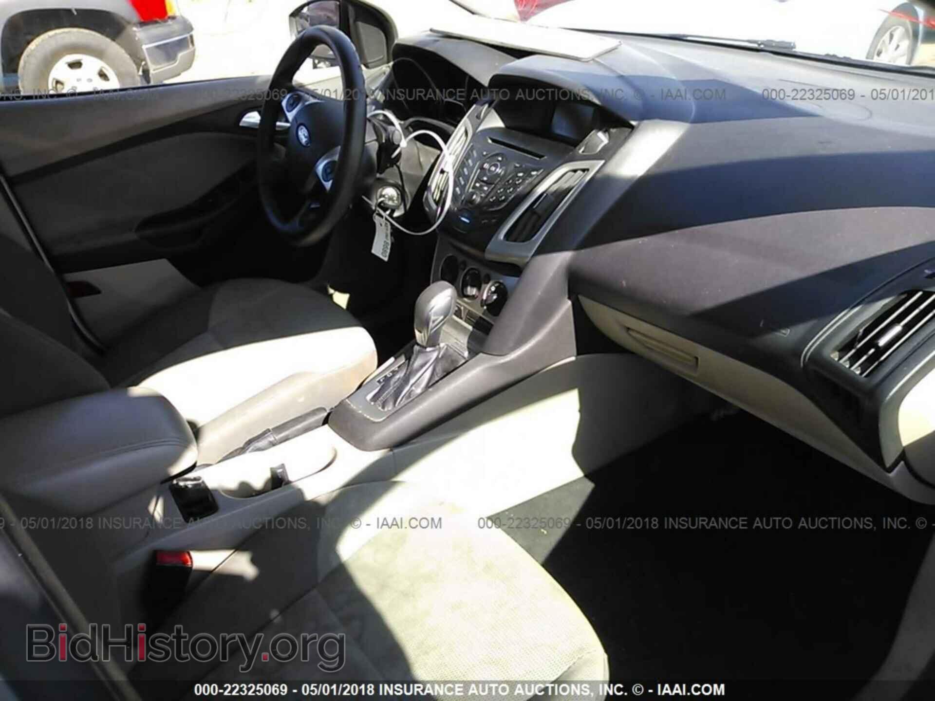 2013 Ford Focus - VIN: 1FADP3F2XDL331167 - Photo 5