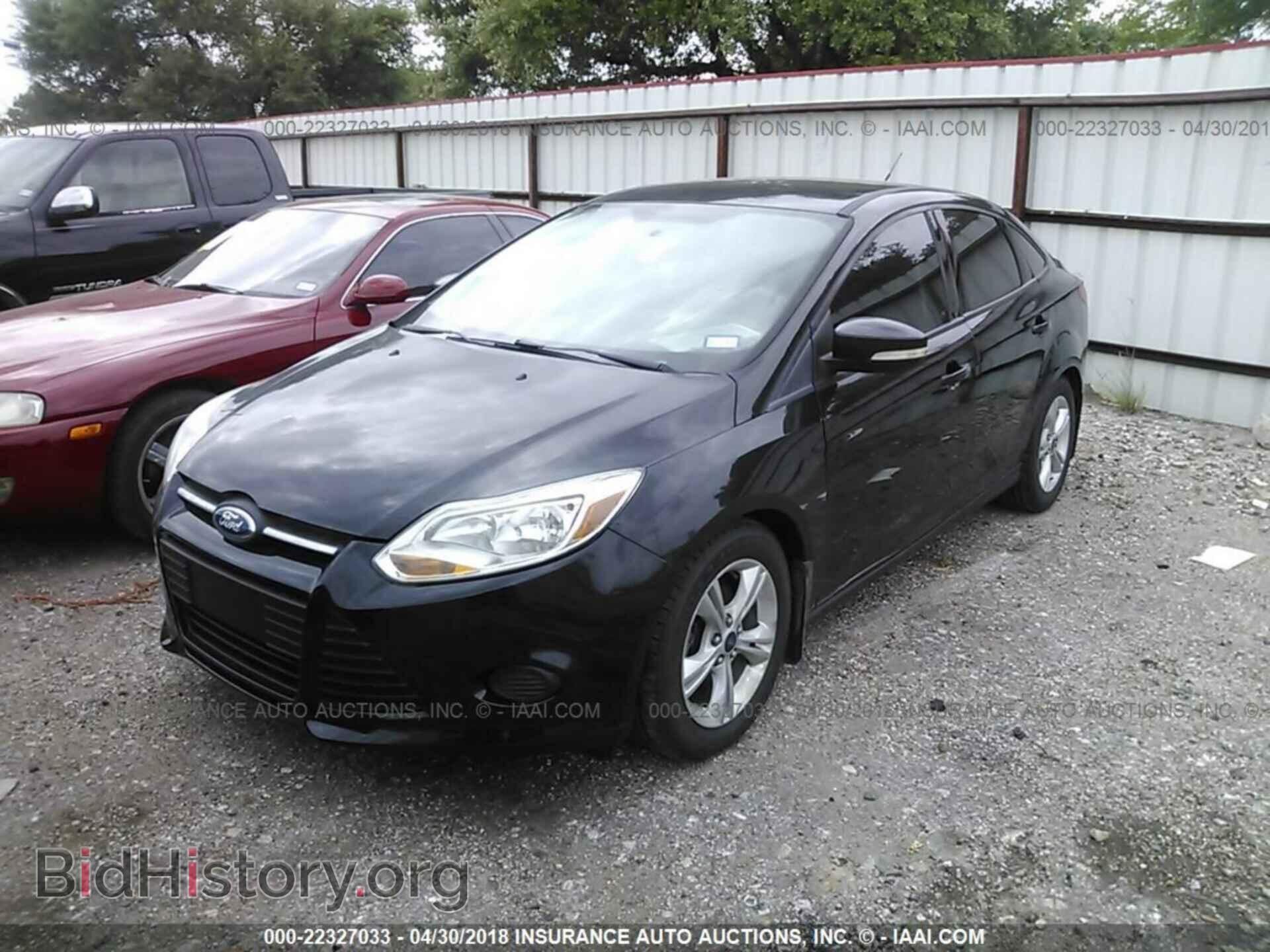 2014 Ford Focus - VIN: 1FADP3F26EL130299 - Photo 2