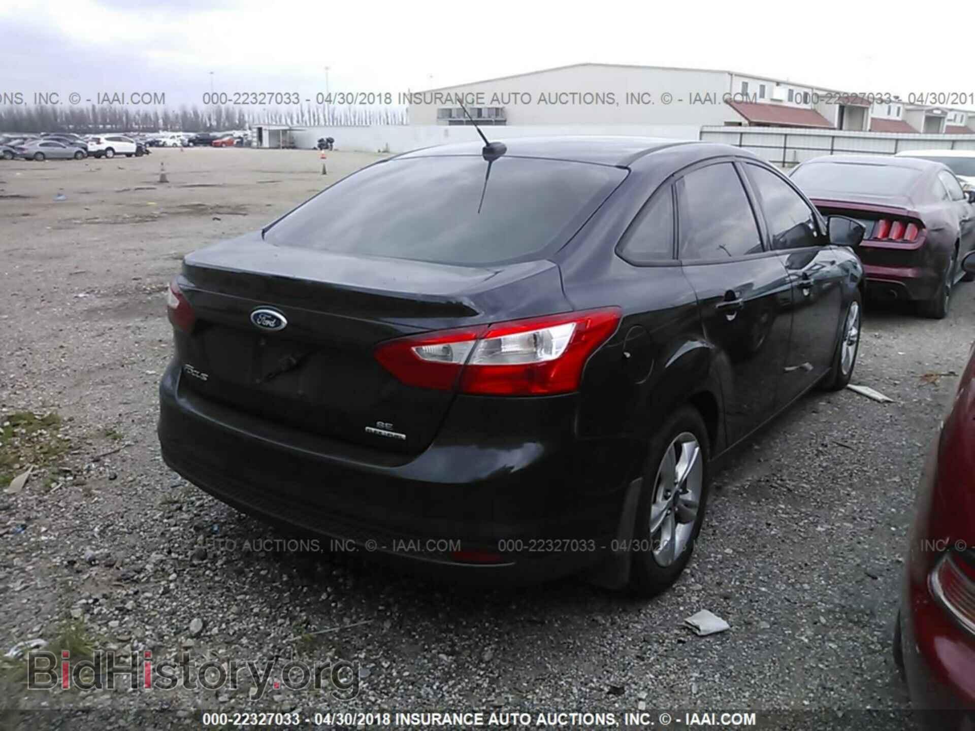 2014 Ford Focus - VIN: 1FADP3F26EL130299 - Photo 4