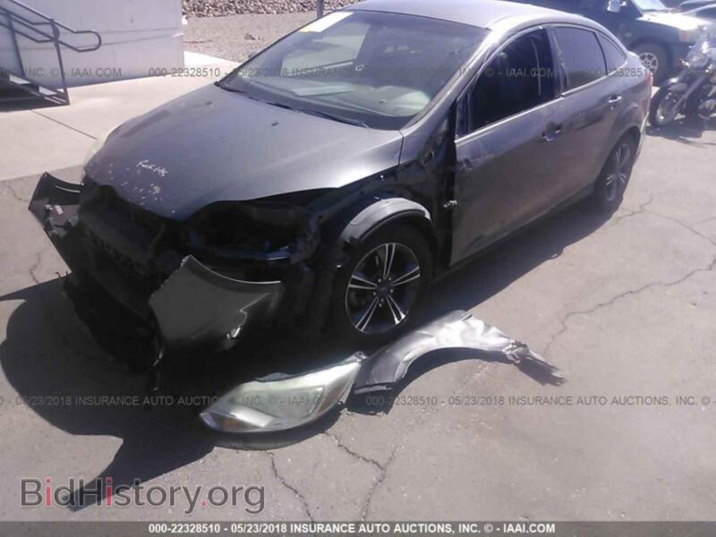 2012 Ford FOCUS (VIN 1FAHP3F20CL302230) — photo 6 of 10