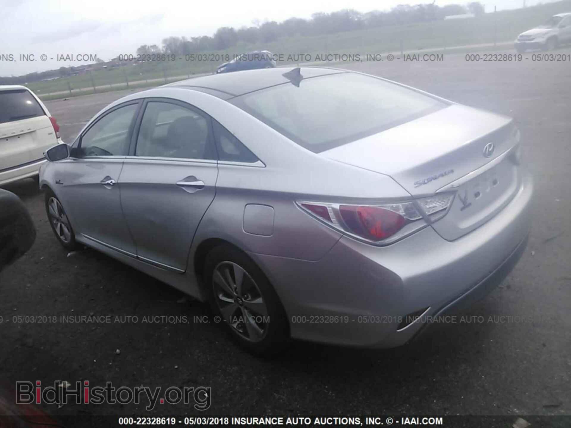 2012 Hyundai Sonata - VIN: KMHEC4A42CA037194 - Фото 3