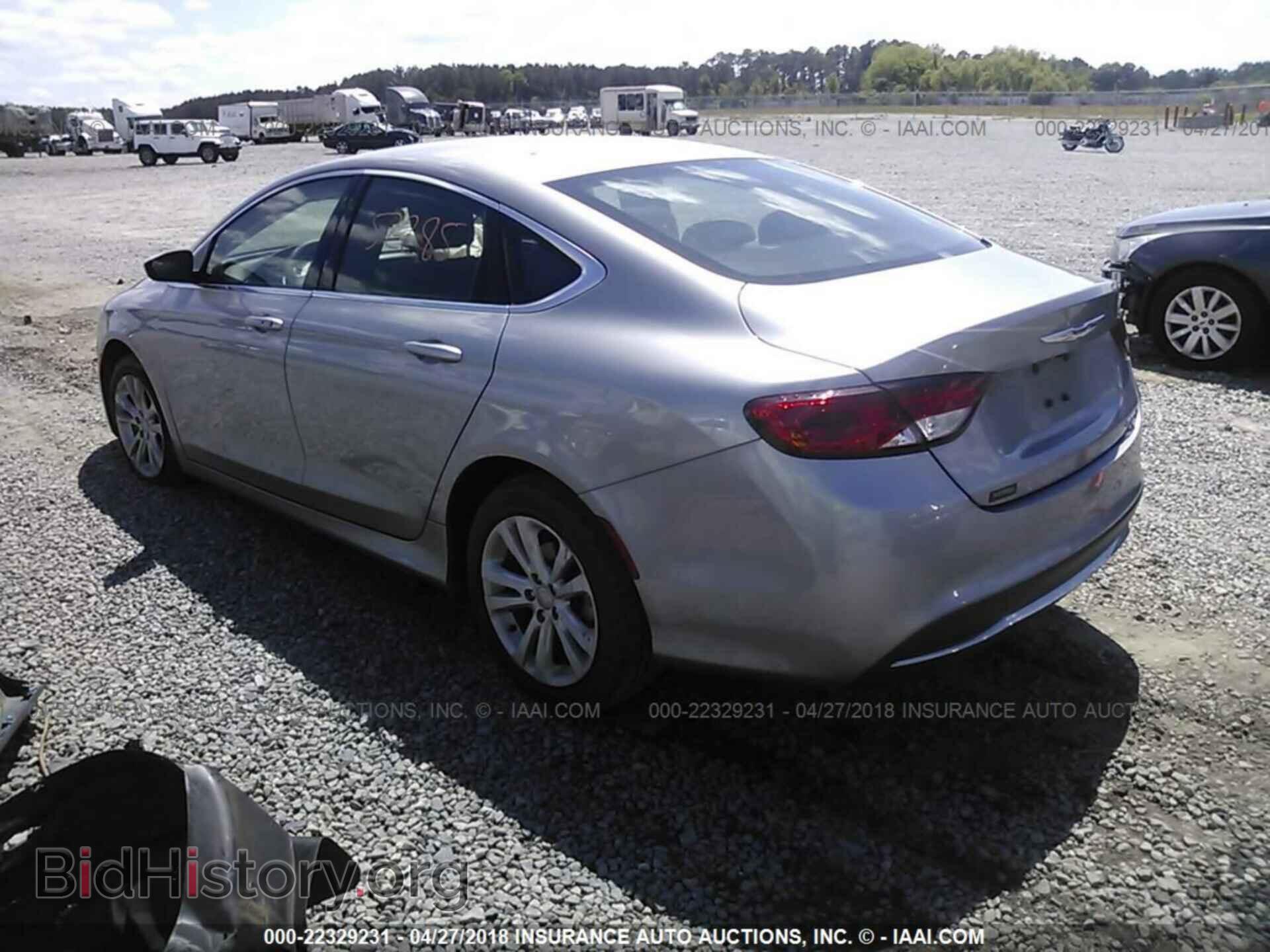 2016 Chrysler 200 - VIN: 1C3CCCAB6GN168121 - Photo 3