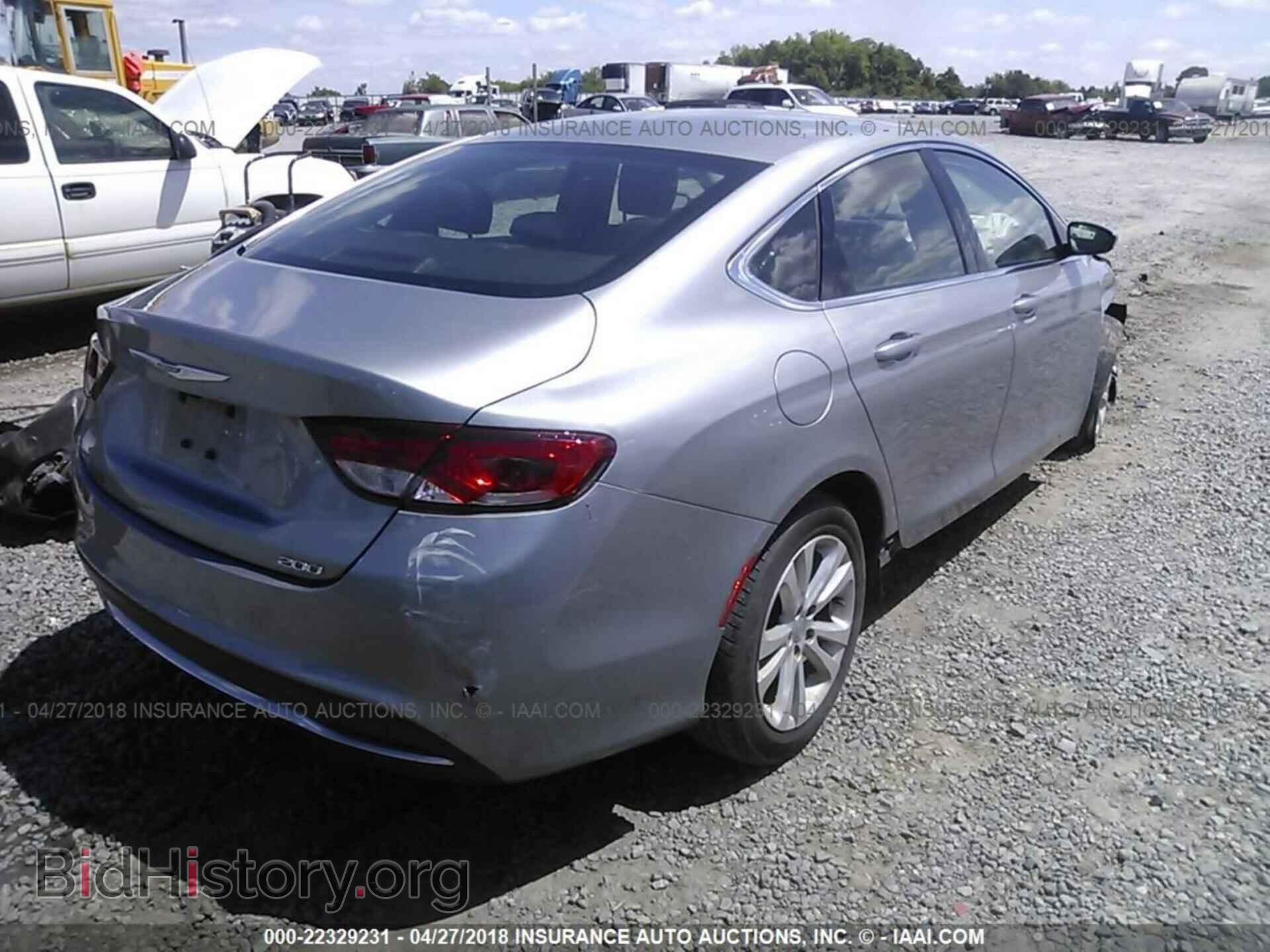 2016 Chrysler 200 - VIN: 1C3CCCAB6GN168121 - Photo 4