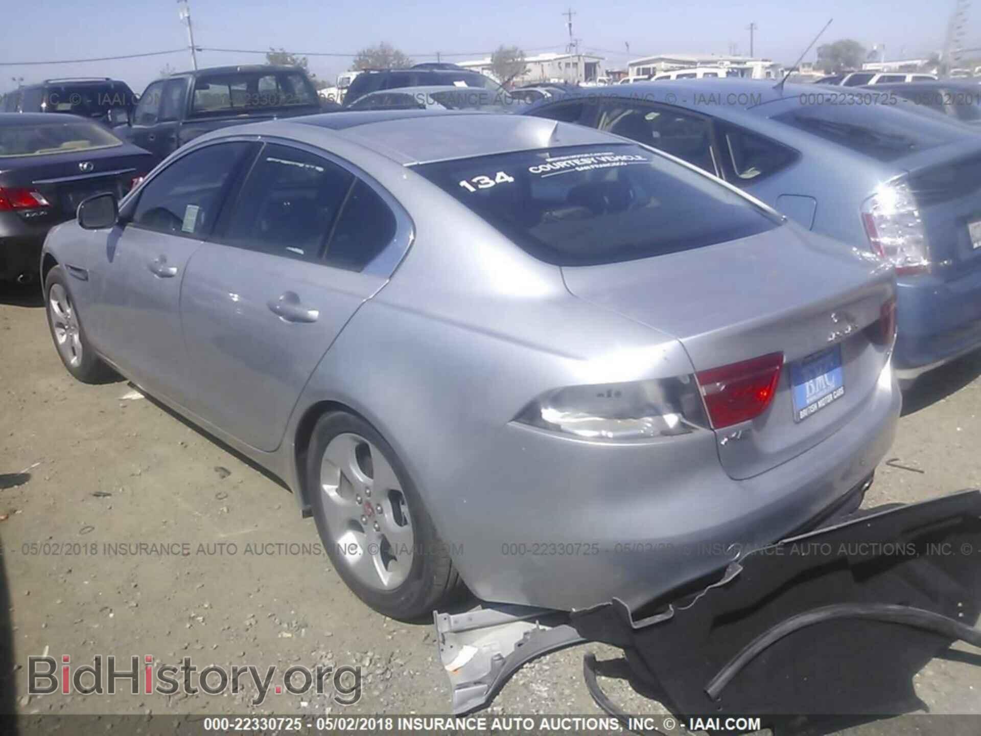 2017 Jaguar Xe - VIN: SAJAR4BG5HA974768 - Фото 3