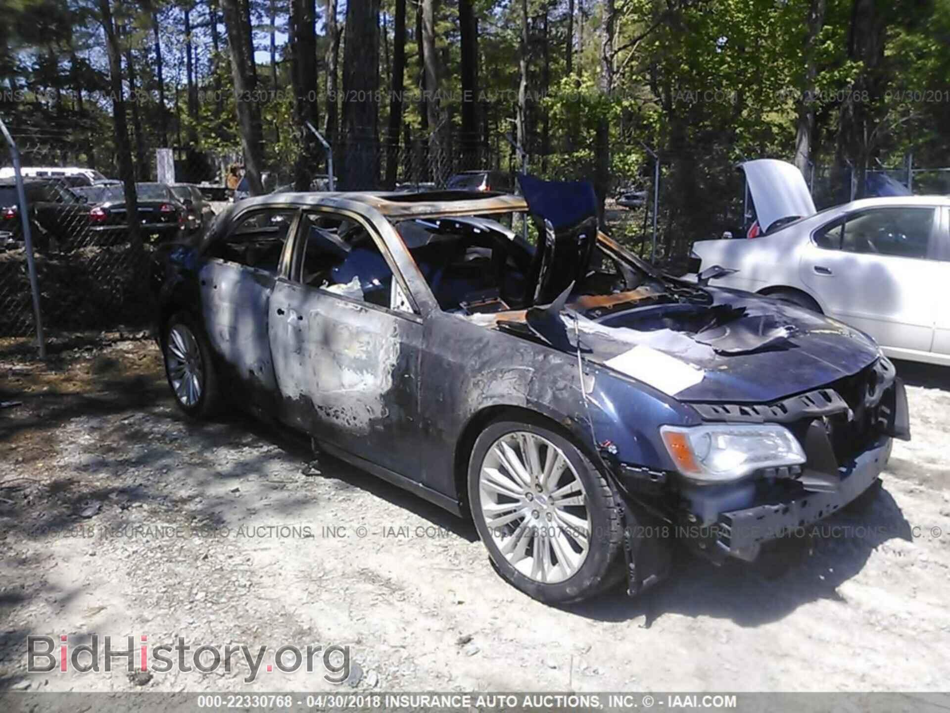 Фотография 2C3CCAET8DH561663 - Chrysler 300c 2013