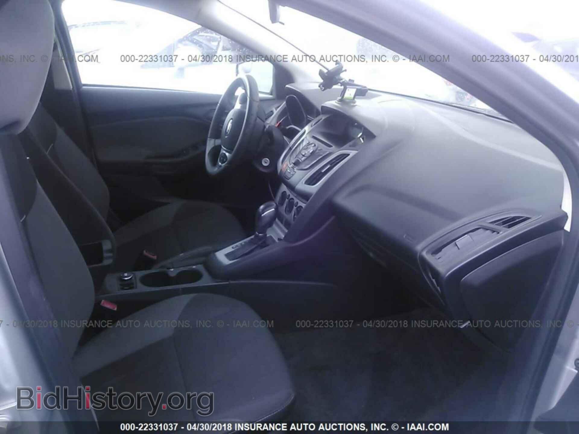 2012 Ford Focus - VIN: 1FAHP3F20CL291102 - Photo 5