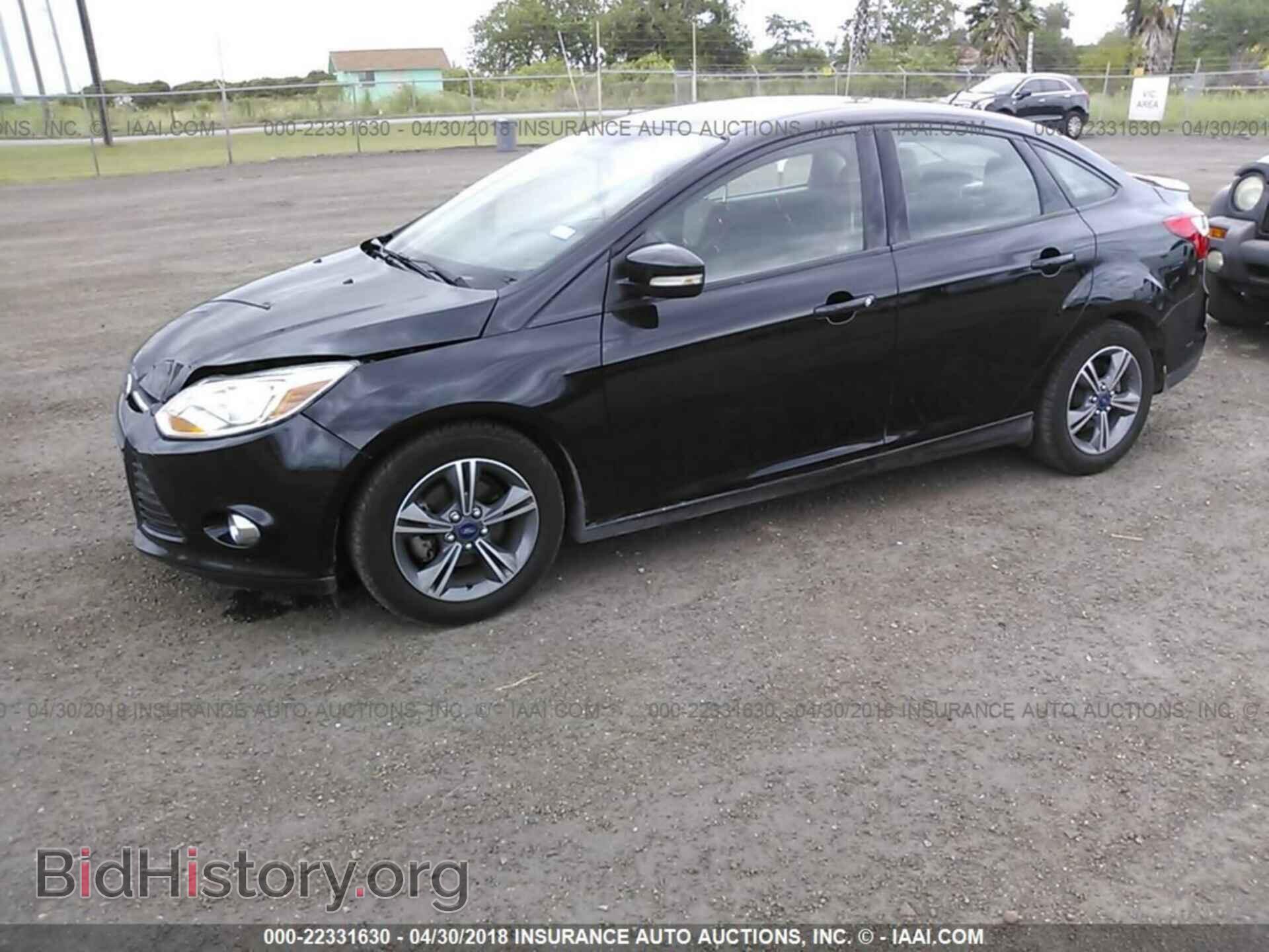2014 Ford Focus - VIN: 1FADP3F22EL281317 - Фото 2