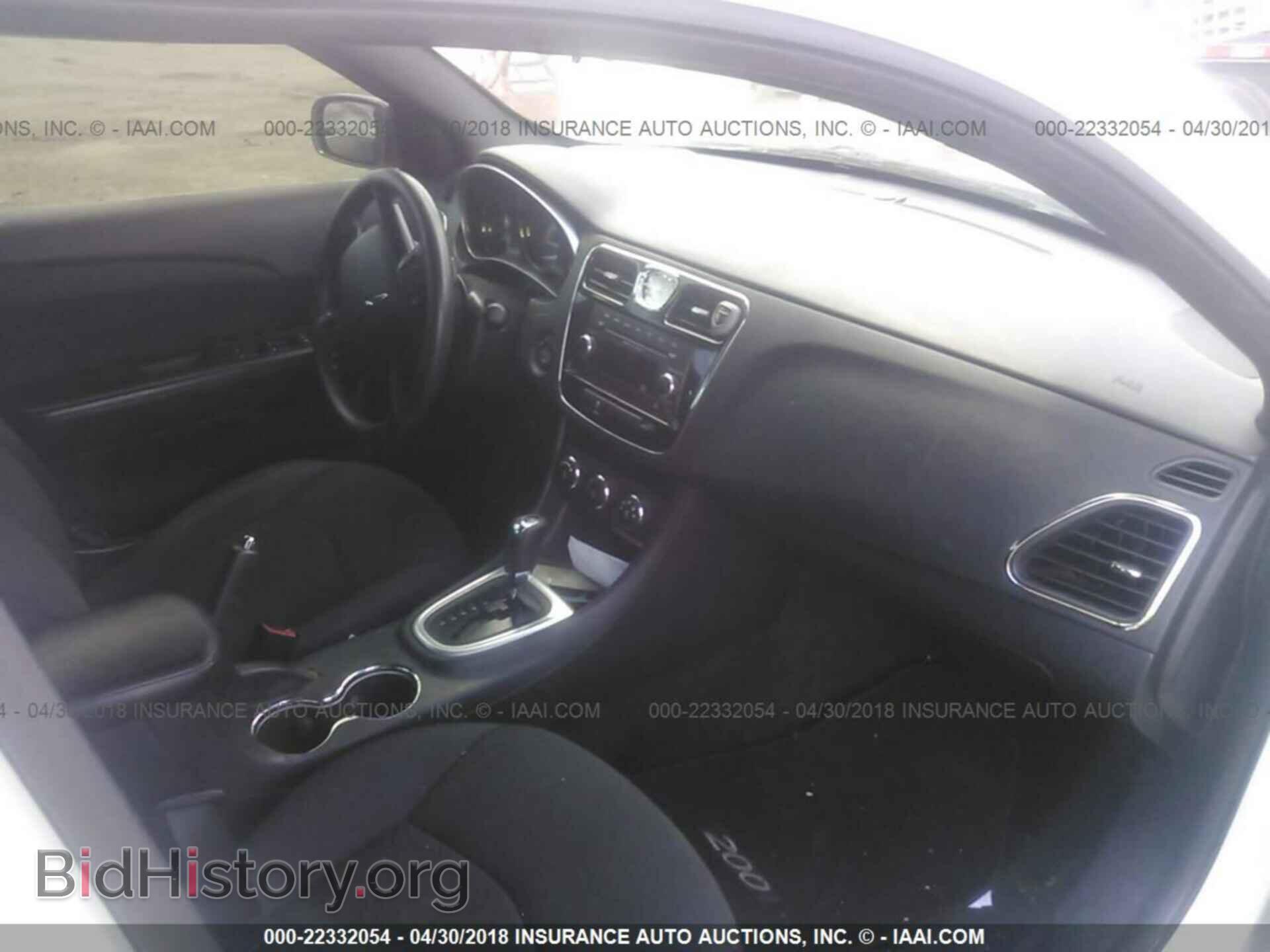 2012 Chrysler 200 - VIN: 1C3CCBAB5CN210007 - Photo 5