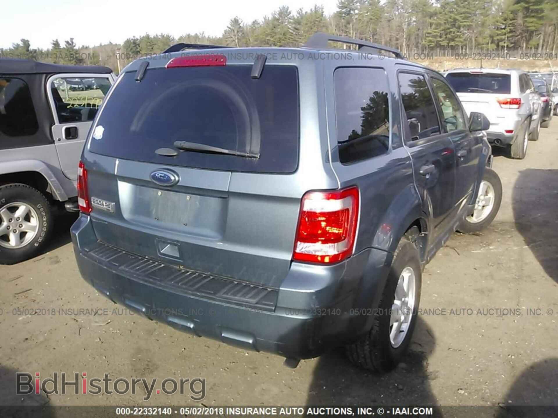 2012 Ford Escape - VIN: 1FMCU0D75CKB11351 - Фото 4