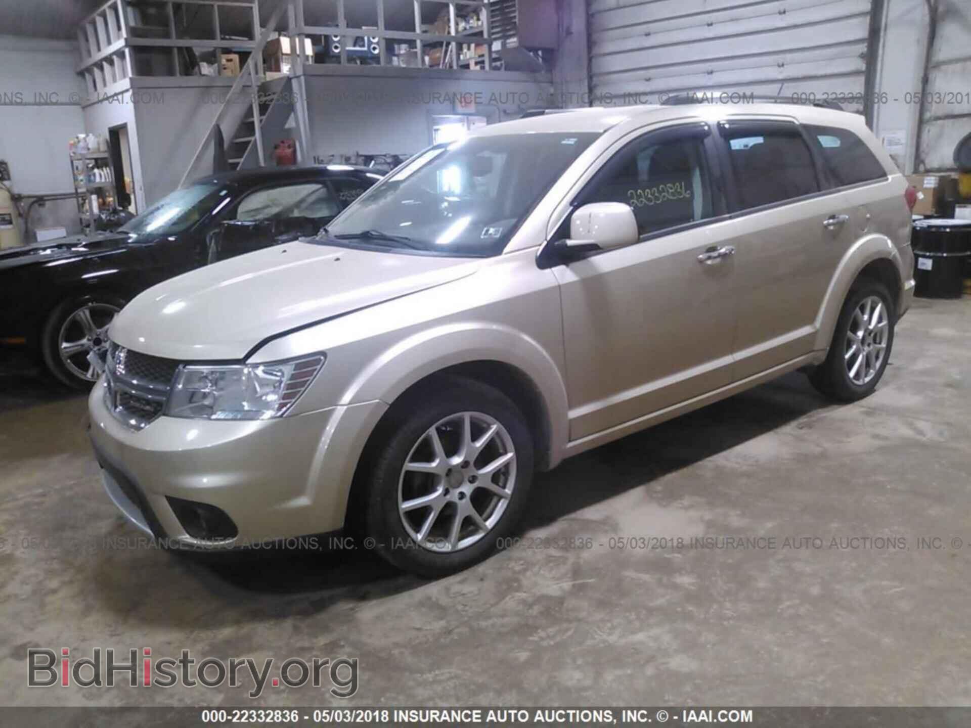 2011 Dodge Journey - VIN: 3D4PH3FG9BT570147 - Фото 2