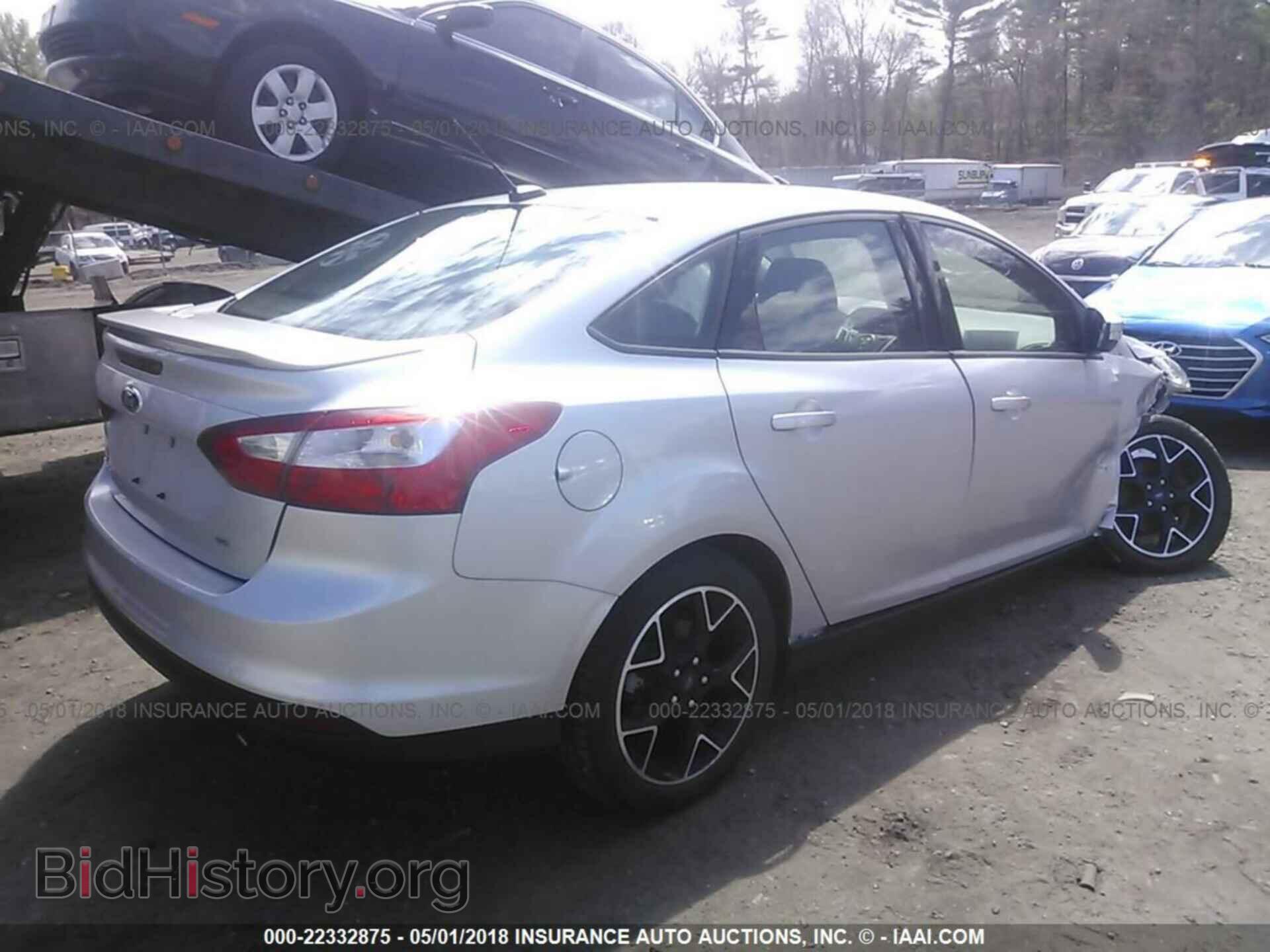 2014 Ford Focus - VIN: 1FADP3F20EL315674 - Photo 4
