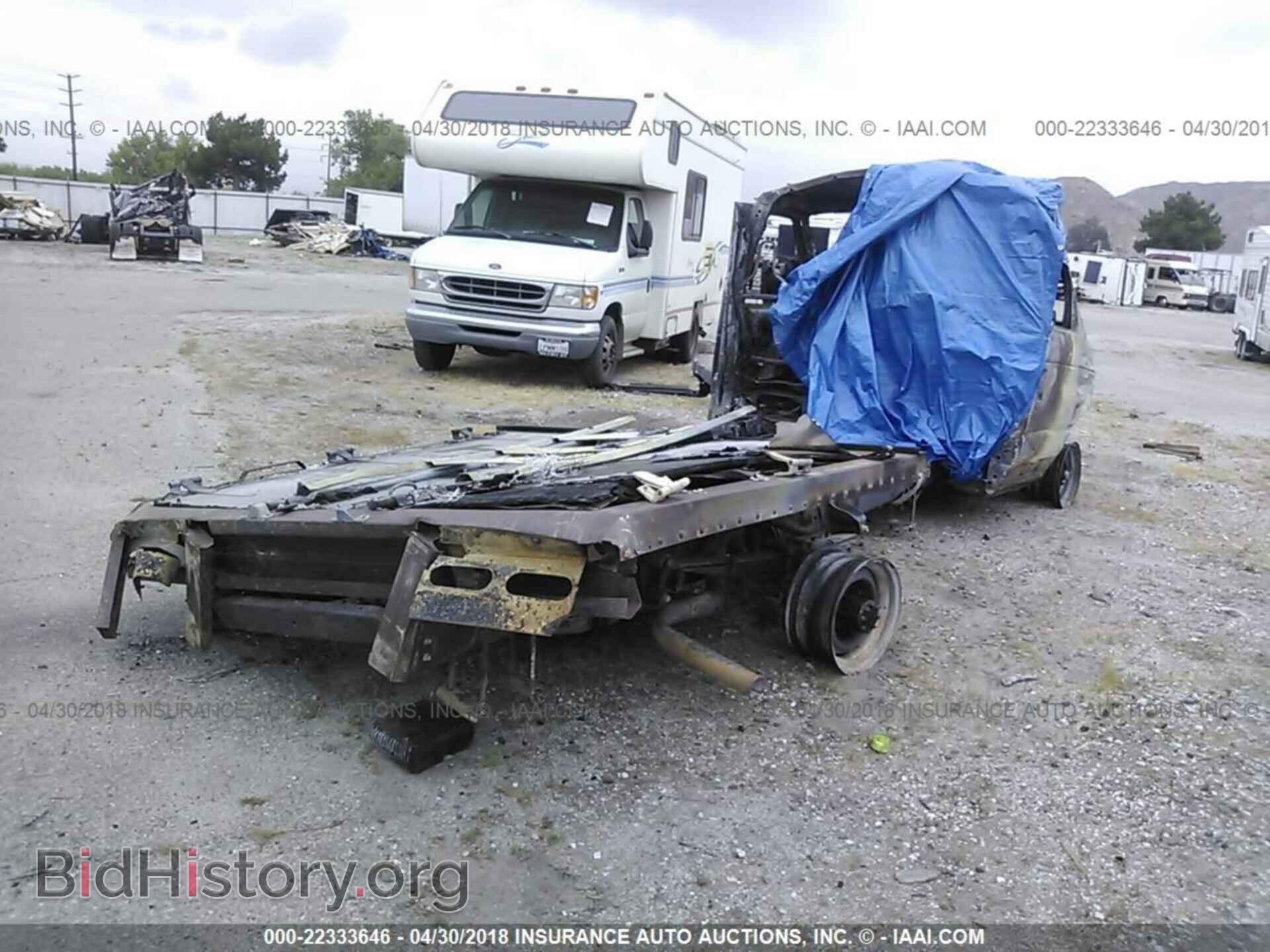 2011 Ford Econoline - VIN: 1FDSE3FL8BDA21909 - Photo 4