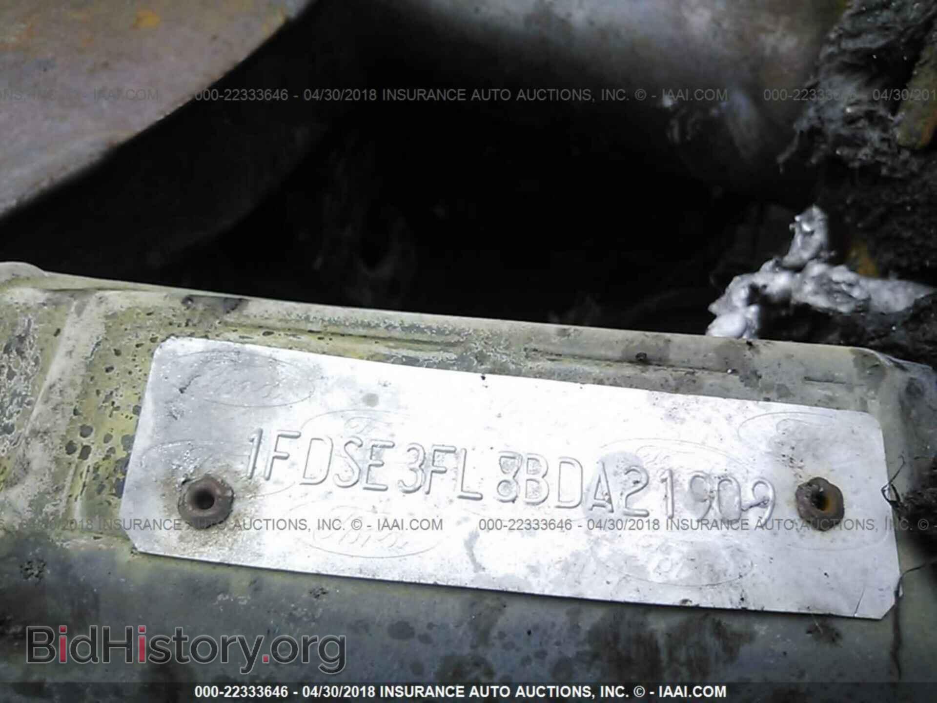 2011 Ford Econoline - VIN: 1FDSE3FL8BDA21909 - Photo 10