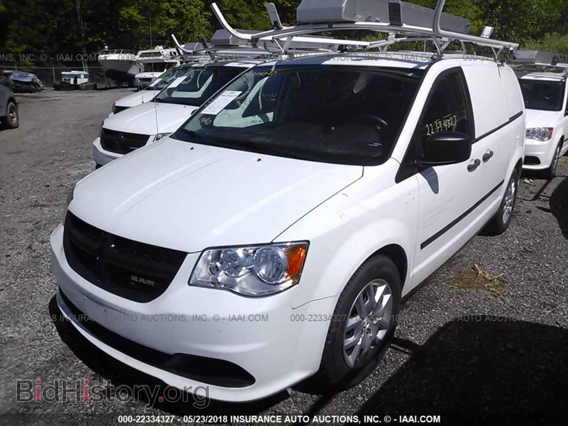 2014 Ram Tradesman - VIN: 2C4JRGAG8ER428569 - Фото 2