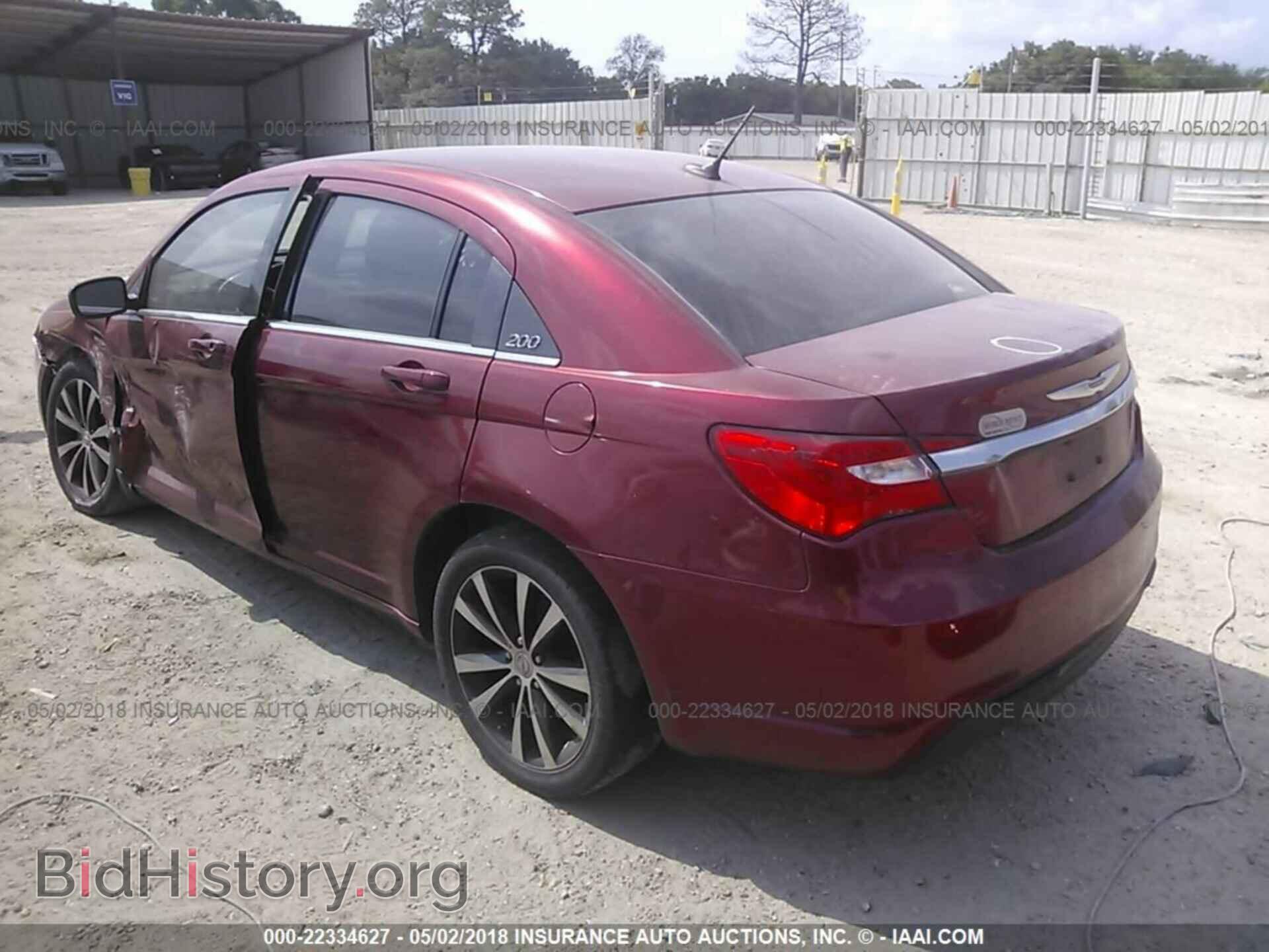 2013 Chrysler 200 - VIN: 1C3CCBBG3DN737281 - Photo 3