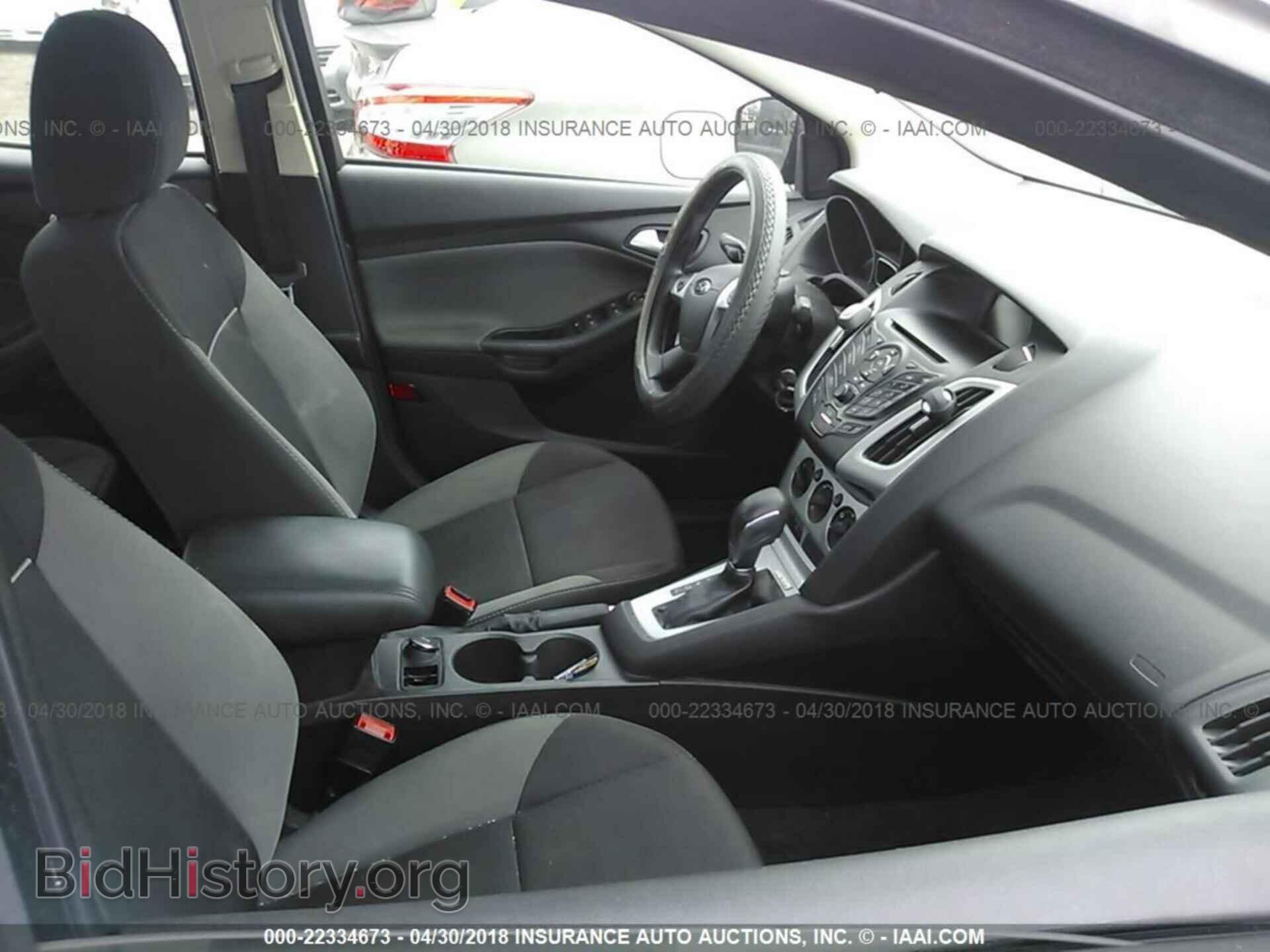 2014 Ford Focus - VIN: 1FADP3F28EL224989 - Photo 5