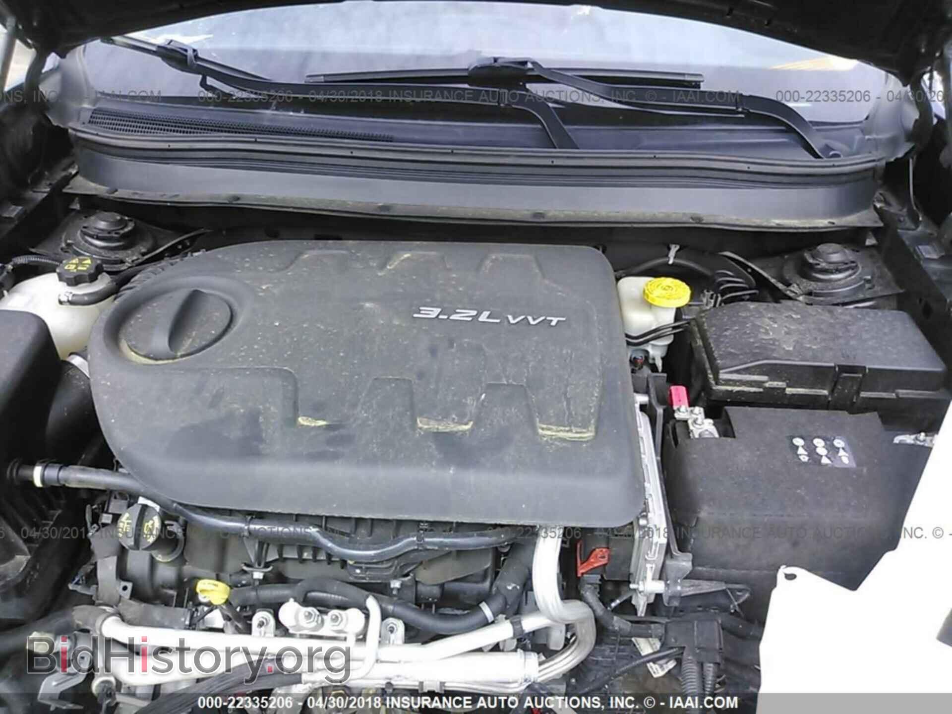 2014 Jeep Cherokee - VIN: 1C4PJLDS8EW238045 - Photo 10