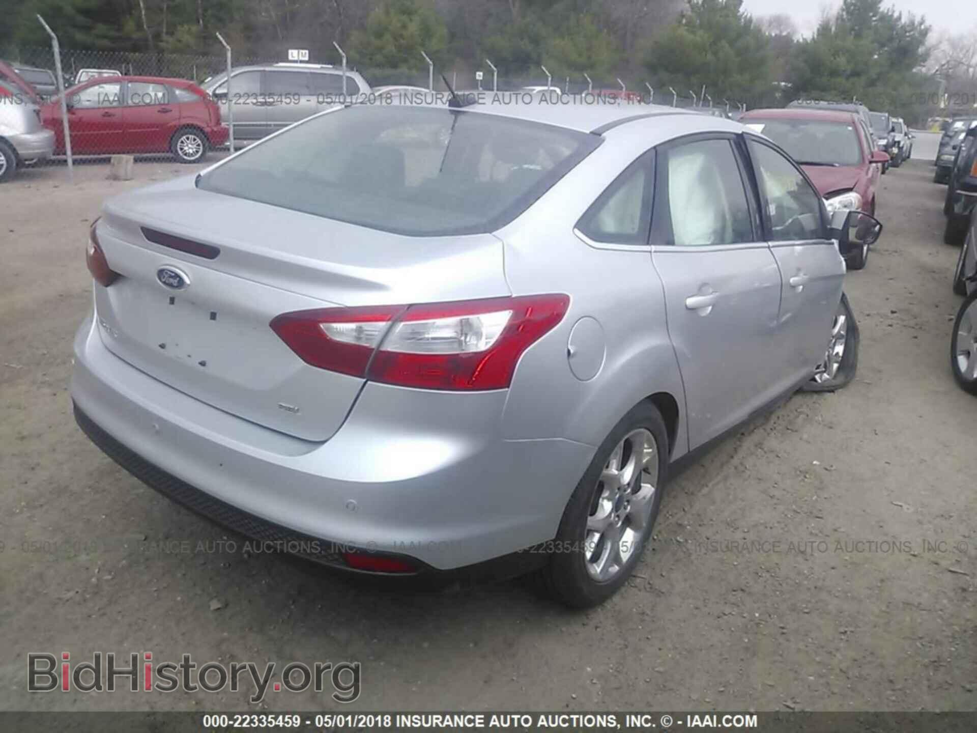 2012 Ford Focus - VIN: 1FAHP3H27CL173044 - Photo 4