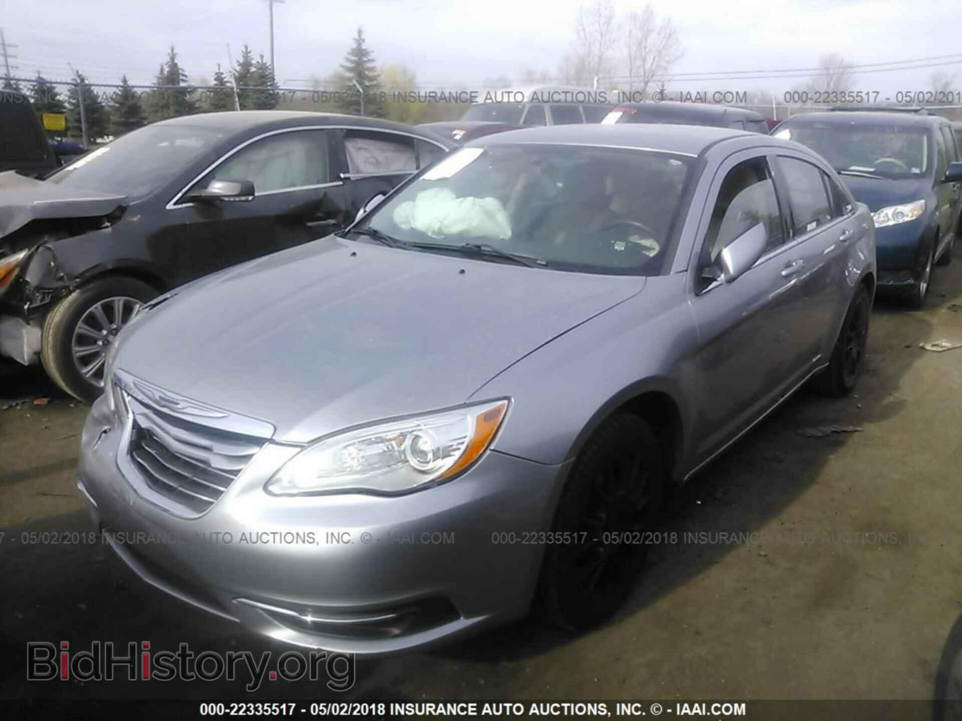 2013 Chrysler 200 - VIN: 1C3CCBBB7DN567432 - Photo 2