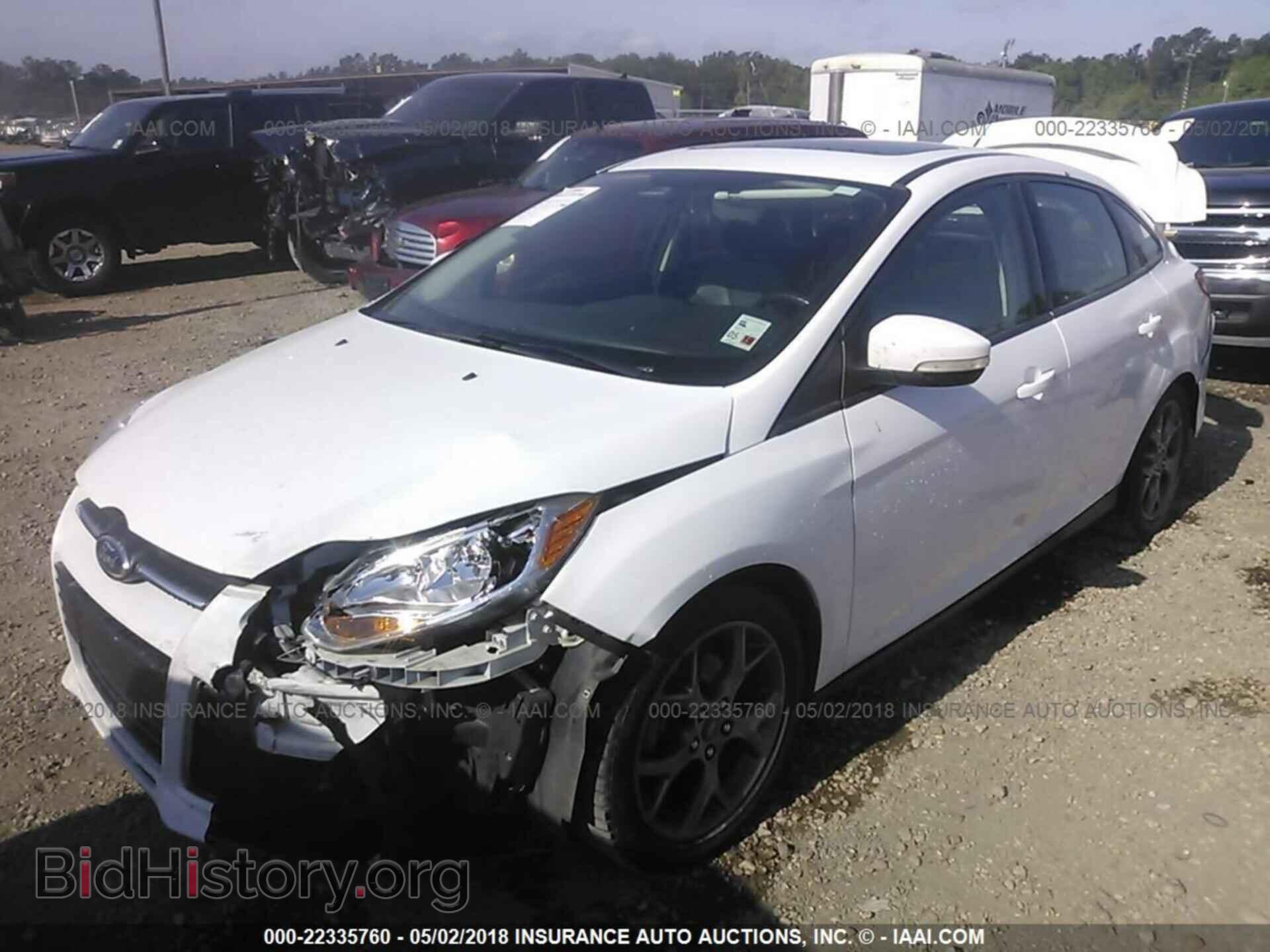 2014 Ford Focus - VIN: 1FADP3F27EL121546 - Фото 2