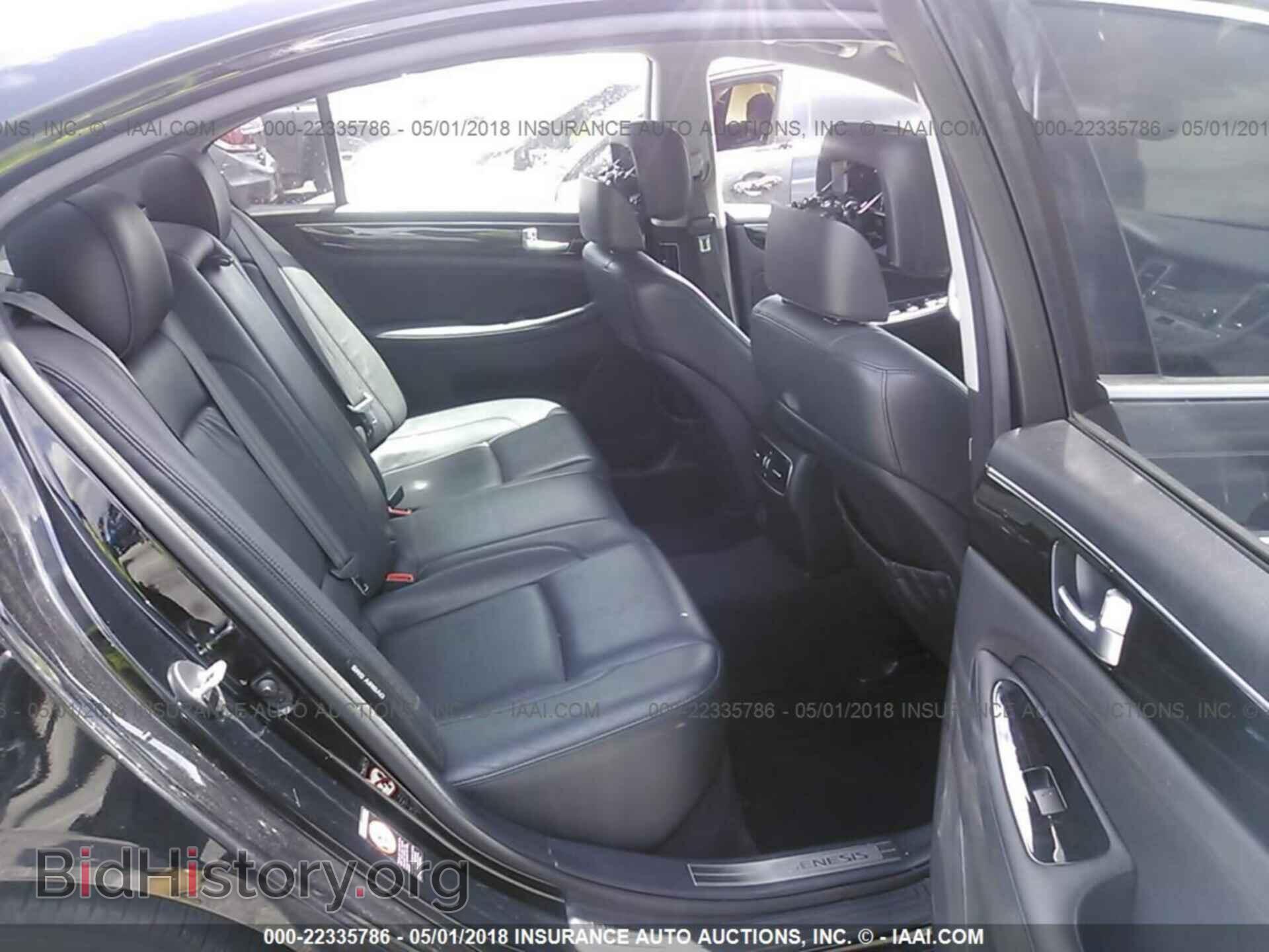 2012 Hyundai Genesis - VIN: KMHGC4DD2CU152493 - Фото 8