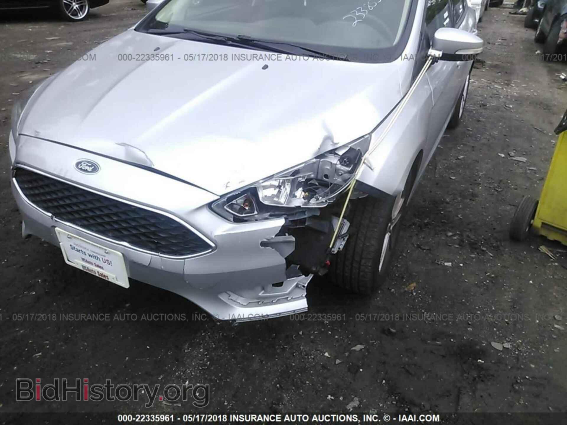 2015 Ford Focus - VIN: 1FADP3F24FL233853 - Photo 6